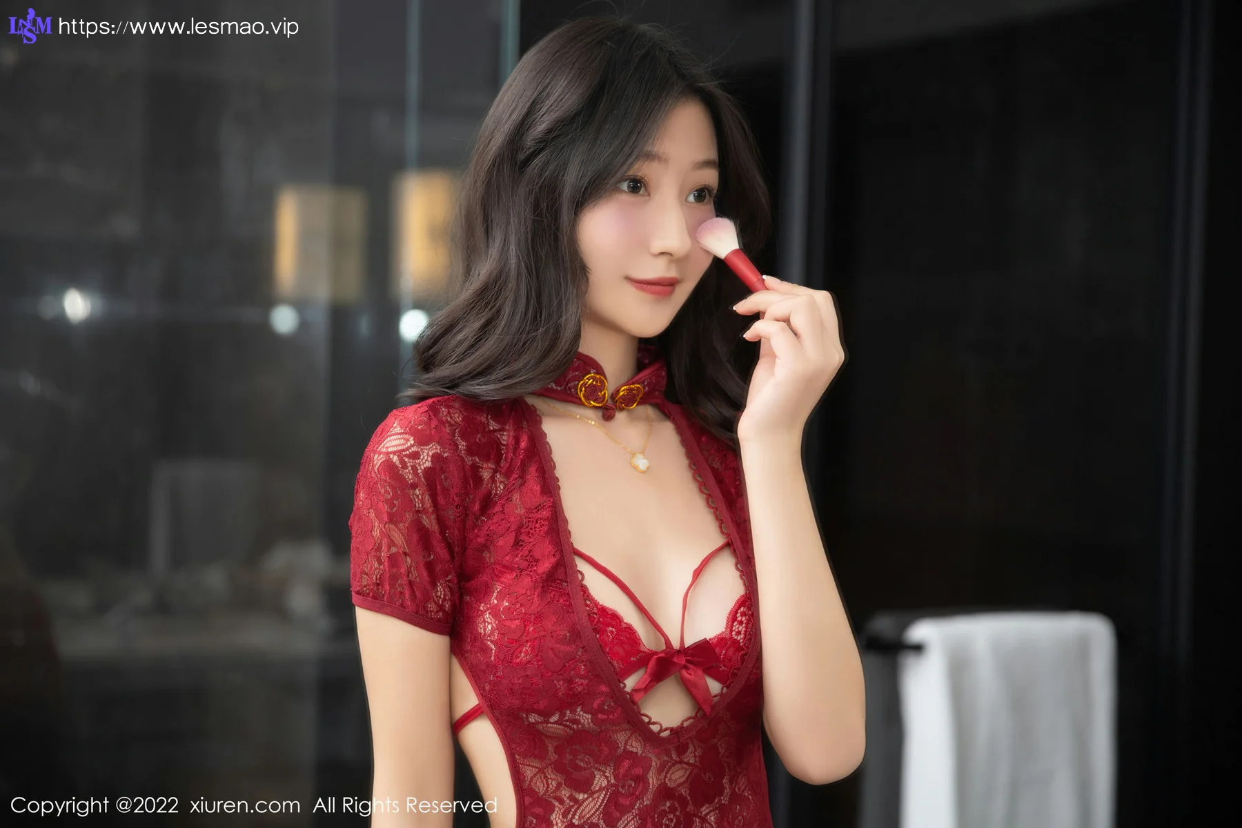 XiuRen 秀人 No.5768 熊小诺 红色网纱黑丝北京旅拍写真3 - 2