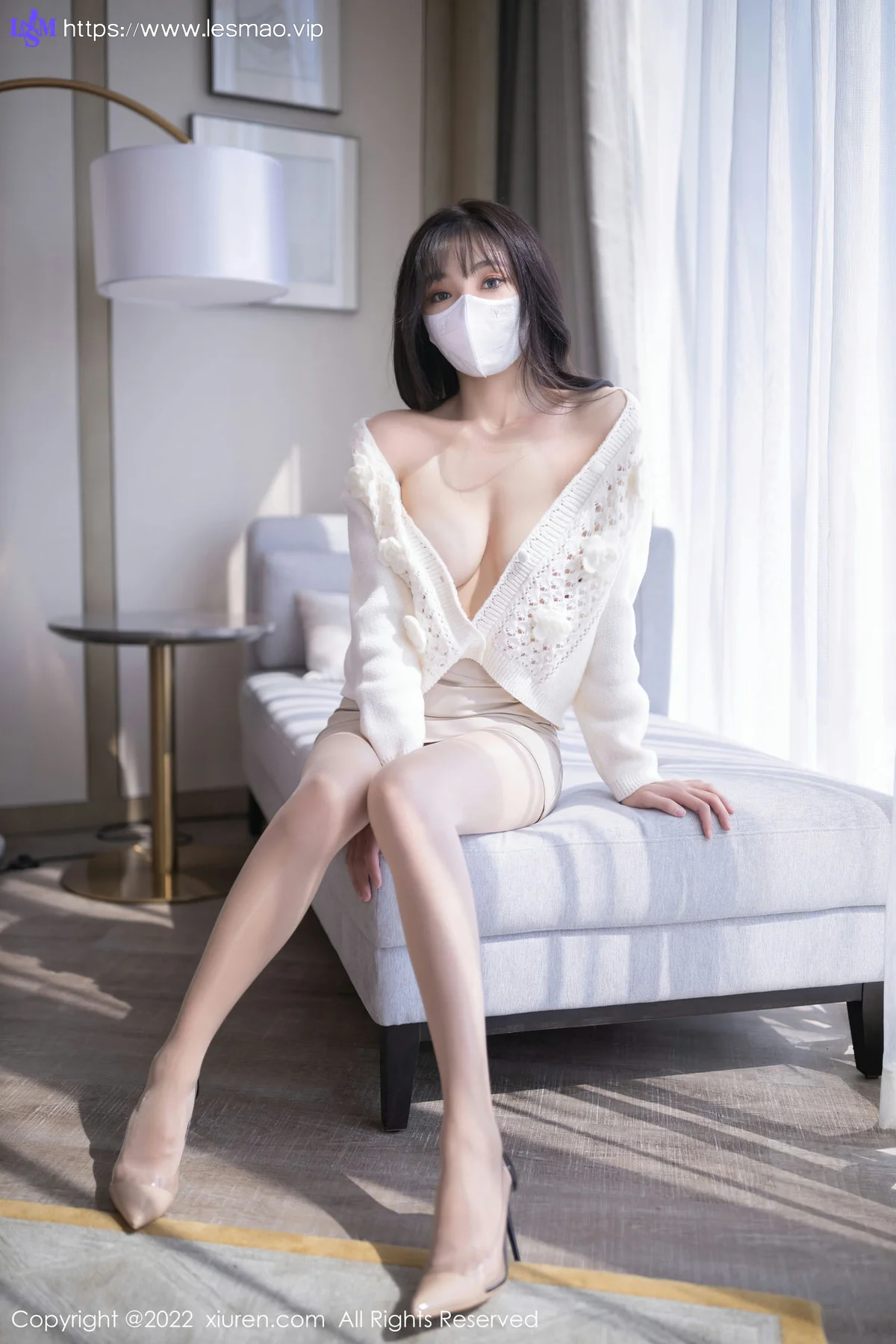 XiuRen 秀人 No.5771 陆萱萱 浅色短裙性感私房111 - 5