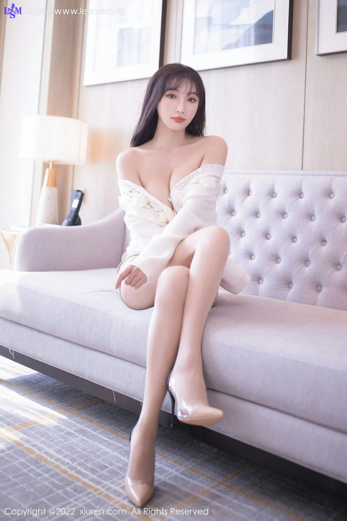 XiuRen 秀人 No.5771 陆萱萱 浅色短裙性感私房111 - 2
