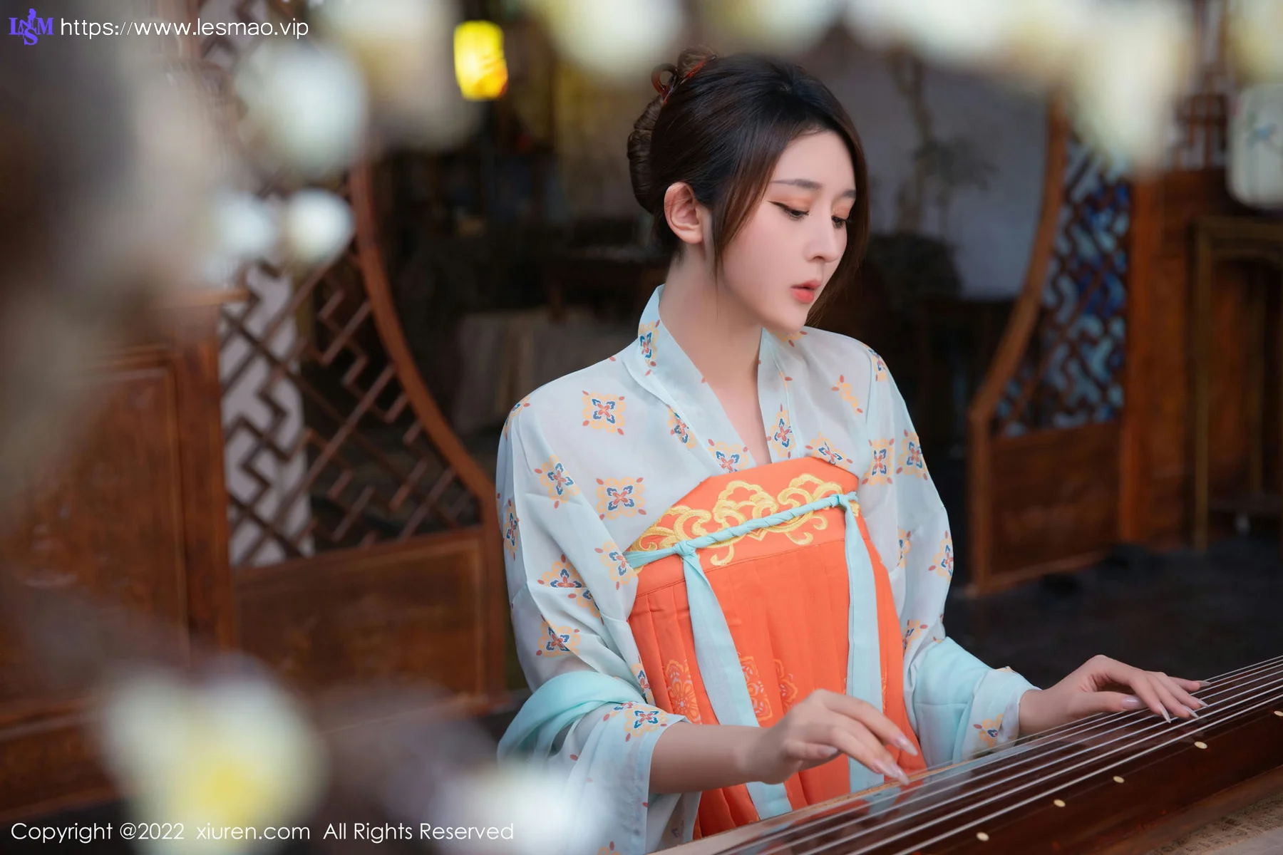 XiuRen 秀人 No.5772 夏甜甜 新人模特浅蓝色古装性感写真 - 2