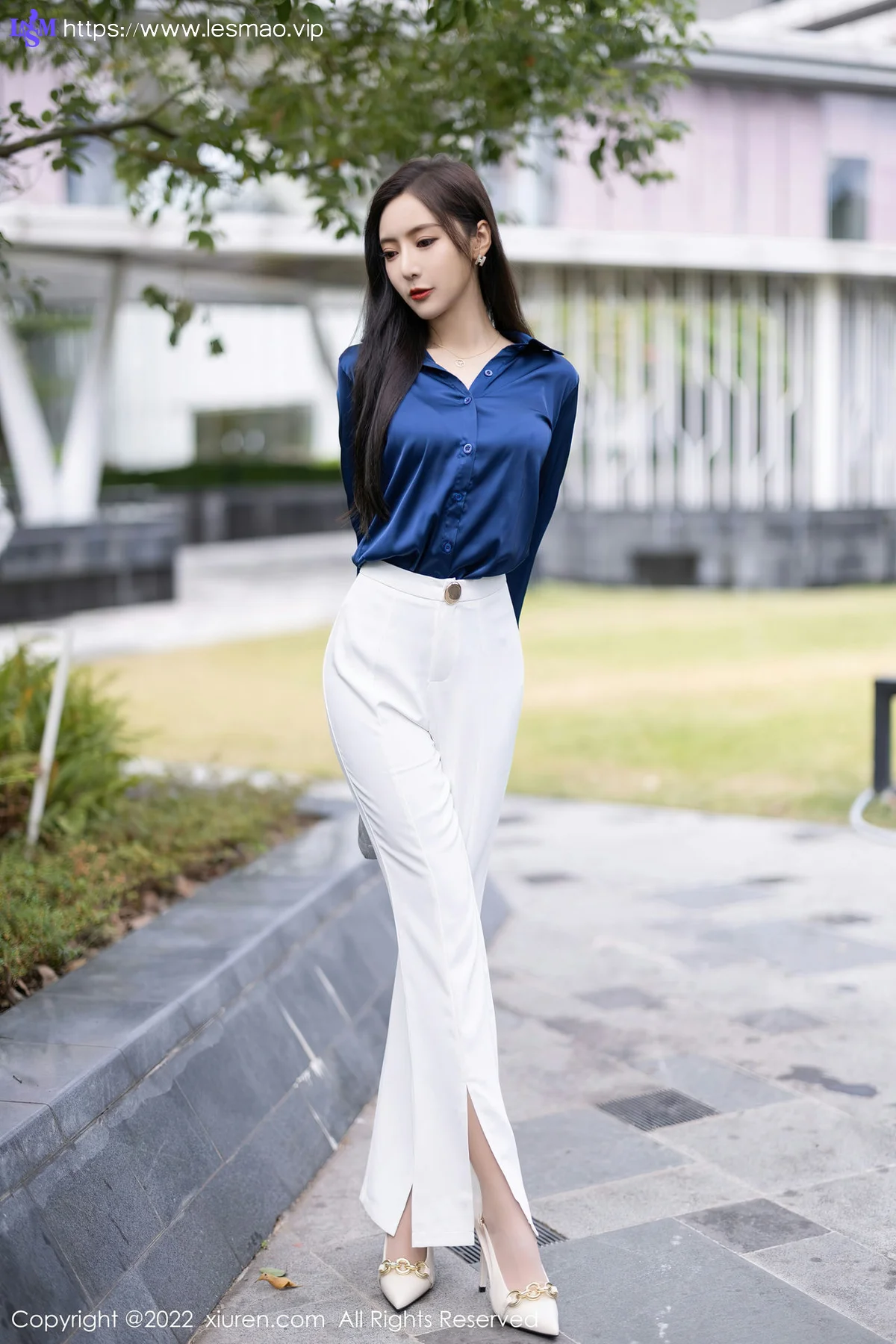 XiuRen 秀人 No.5790 王馨瑶yanni 性感御姐原色丝袜性感写真1 - 2