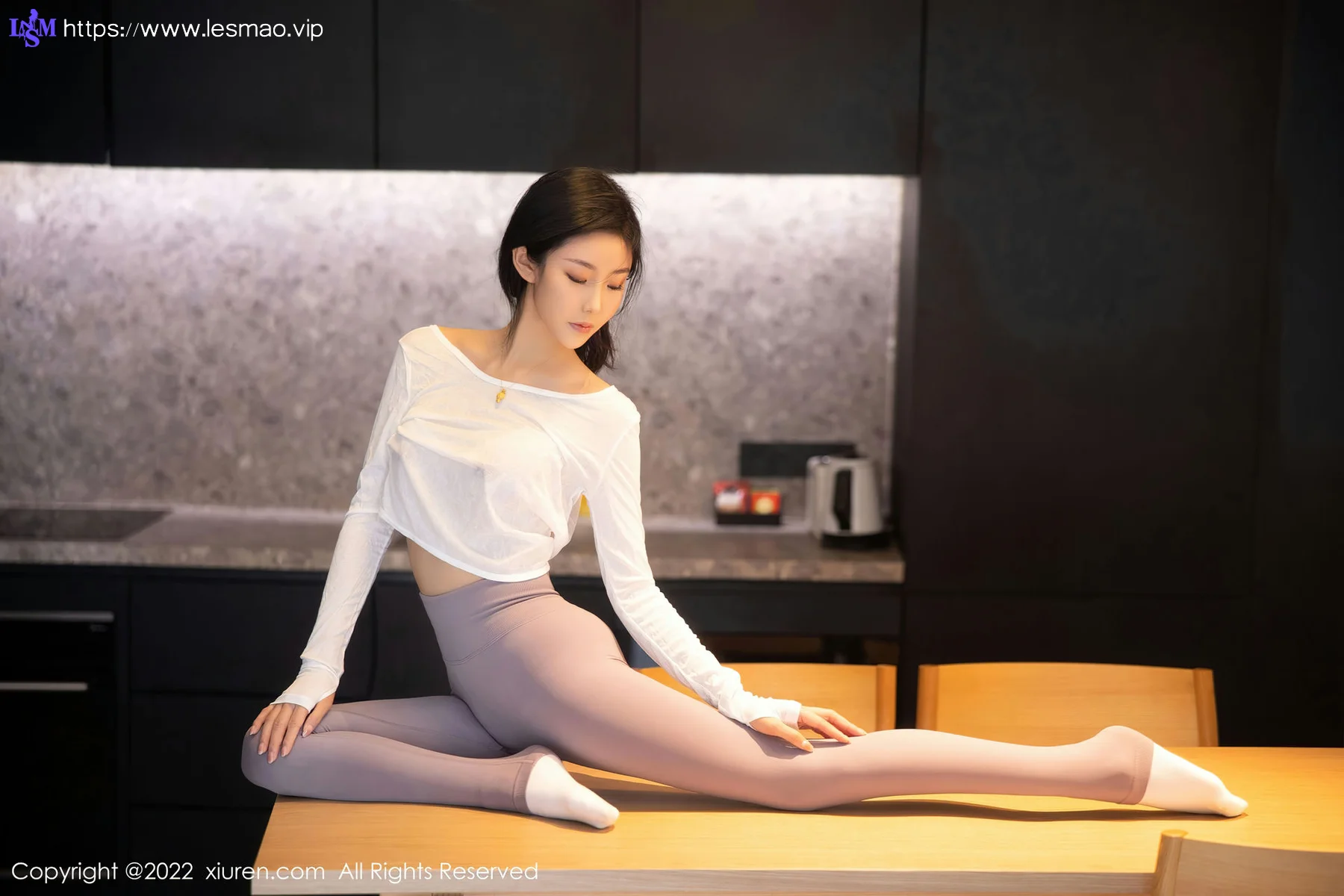 XiuRen 秀人 No.5799 苏苏阿 新人首套写真1 - 2