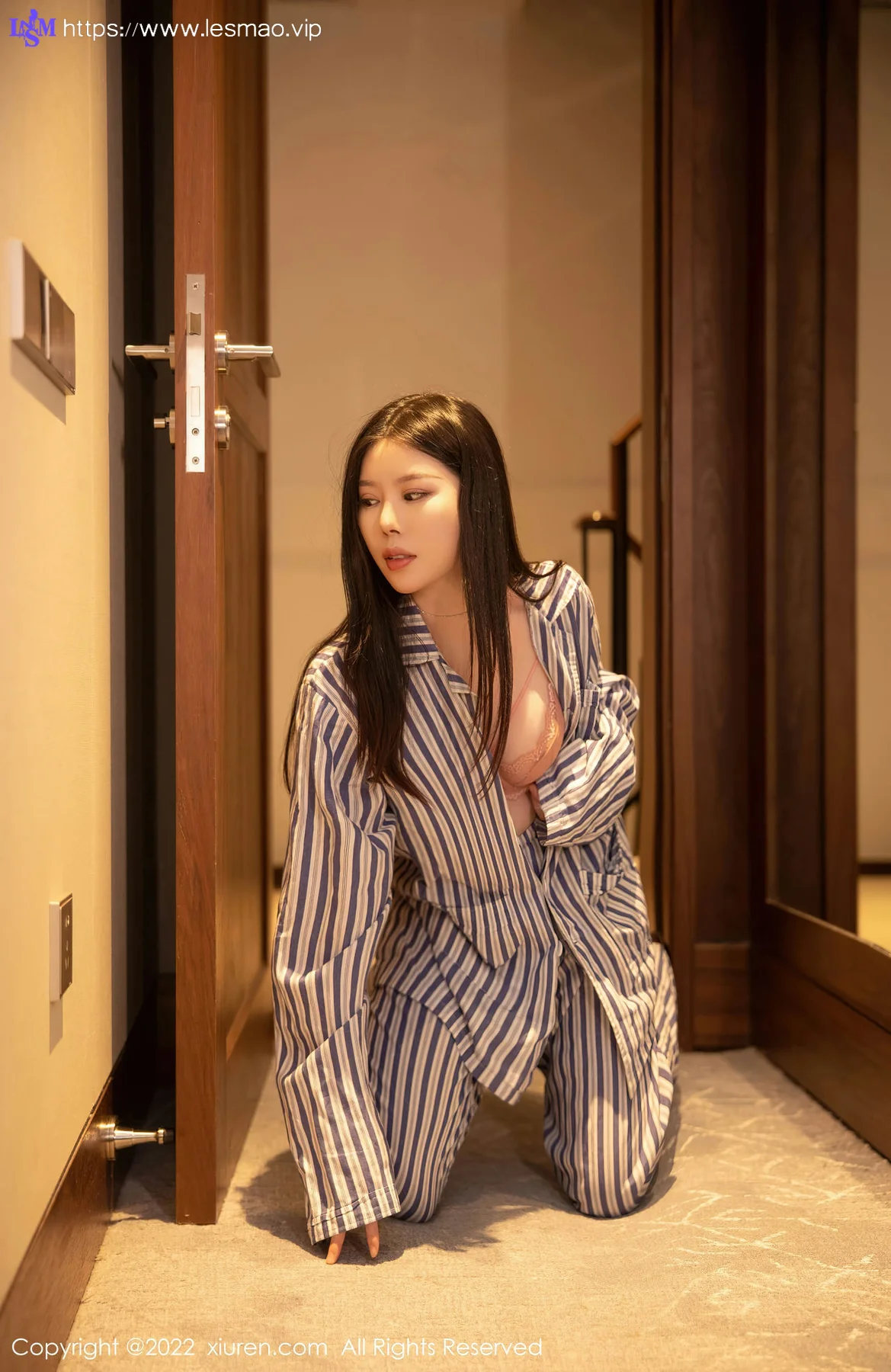 XiuRen 秀人 No.5820 白茹雪 蕾丝围裙熟女气息性感写真11 - 7
