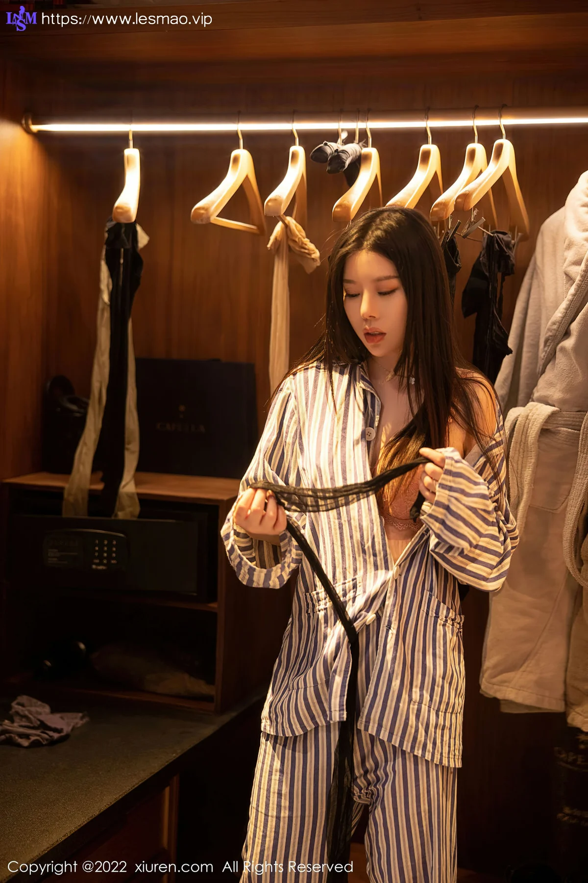 XiuRen 秀人 No.5820 白茹雪 蕾丝围裙熟女气息性感写真11 - 5