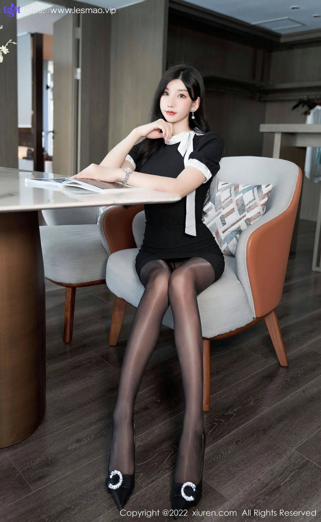 XiuRen 秀人 No.5848 周于希Sally 同事升职为此贺喜剧情版套图11 - 3