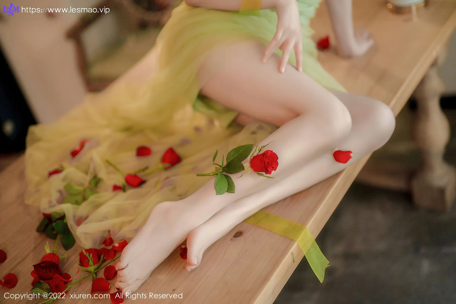 XiuRen 秀人 No.5875 婠婠么 淡绿色连衣长裙性感写真222 - 4