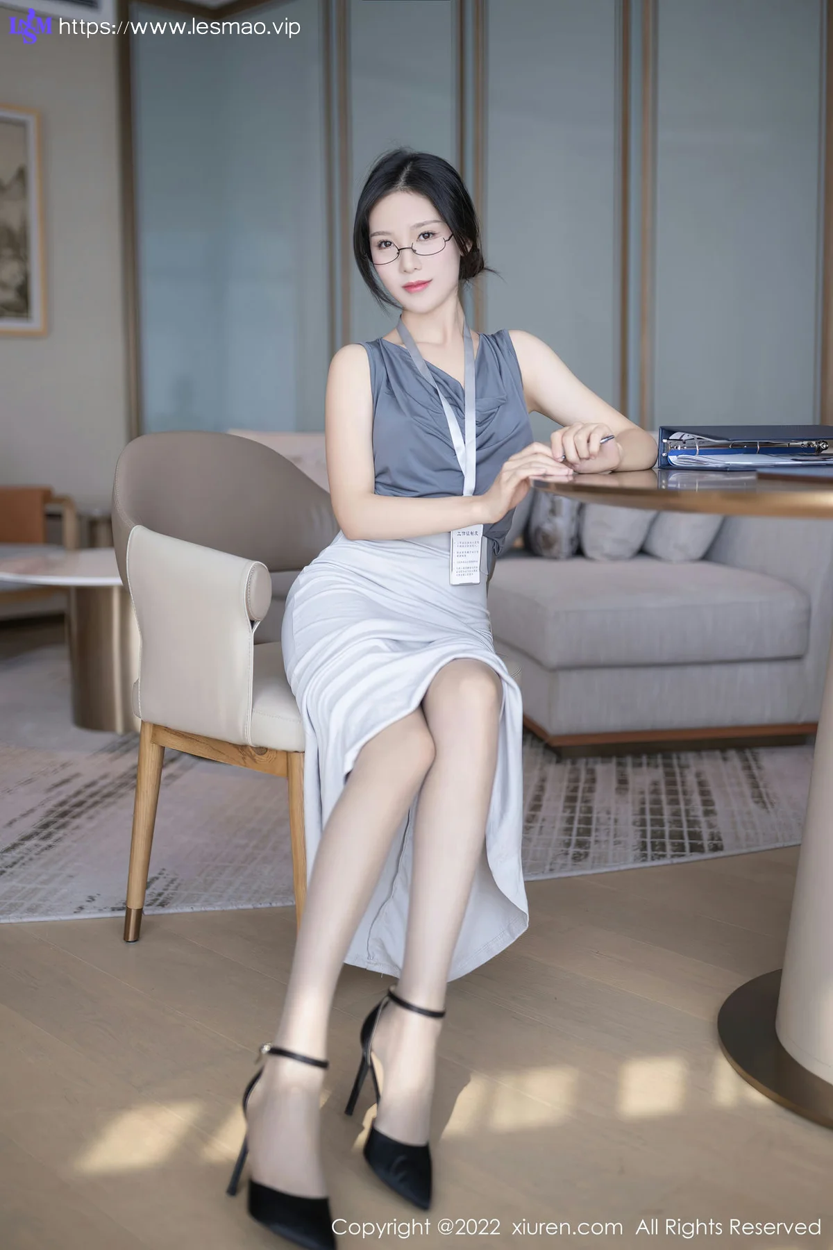 XiuRen 秀人 No.5900 利世 灰丝眼镜妹 - 4