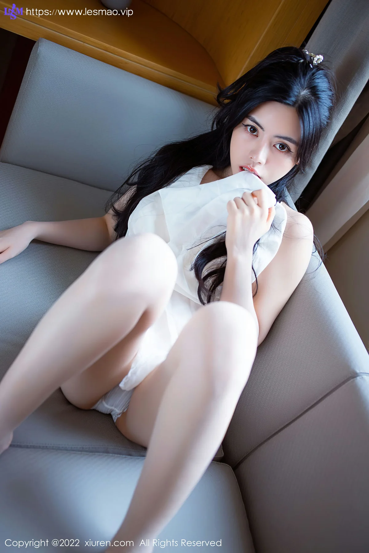 XiuRen 秀人 No.5929 白甜 白丝少女性感写真 - 2