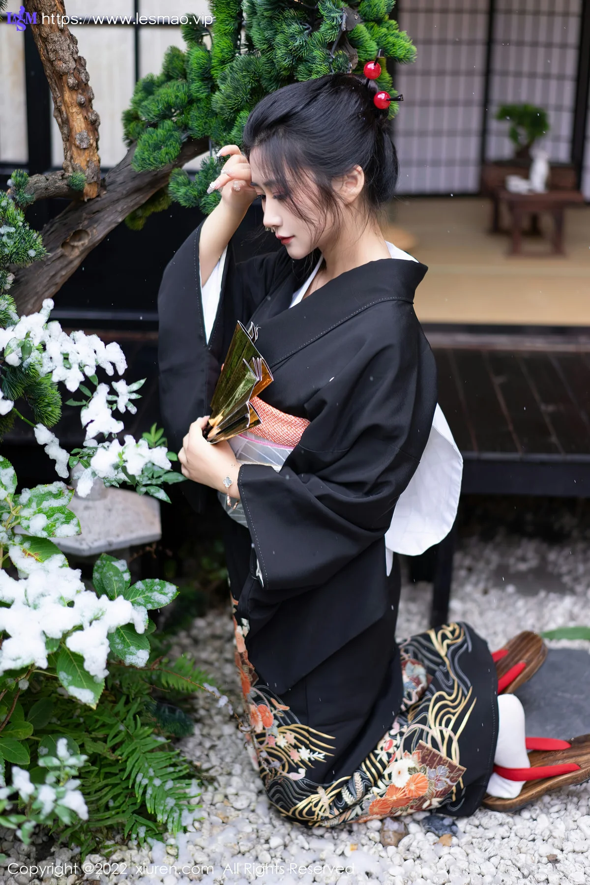 XiuRen 秀人 No.5932 laura阿姣 深色日式和服性感写真 - 6