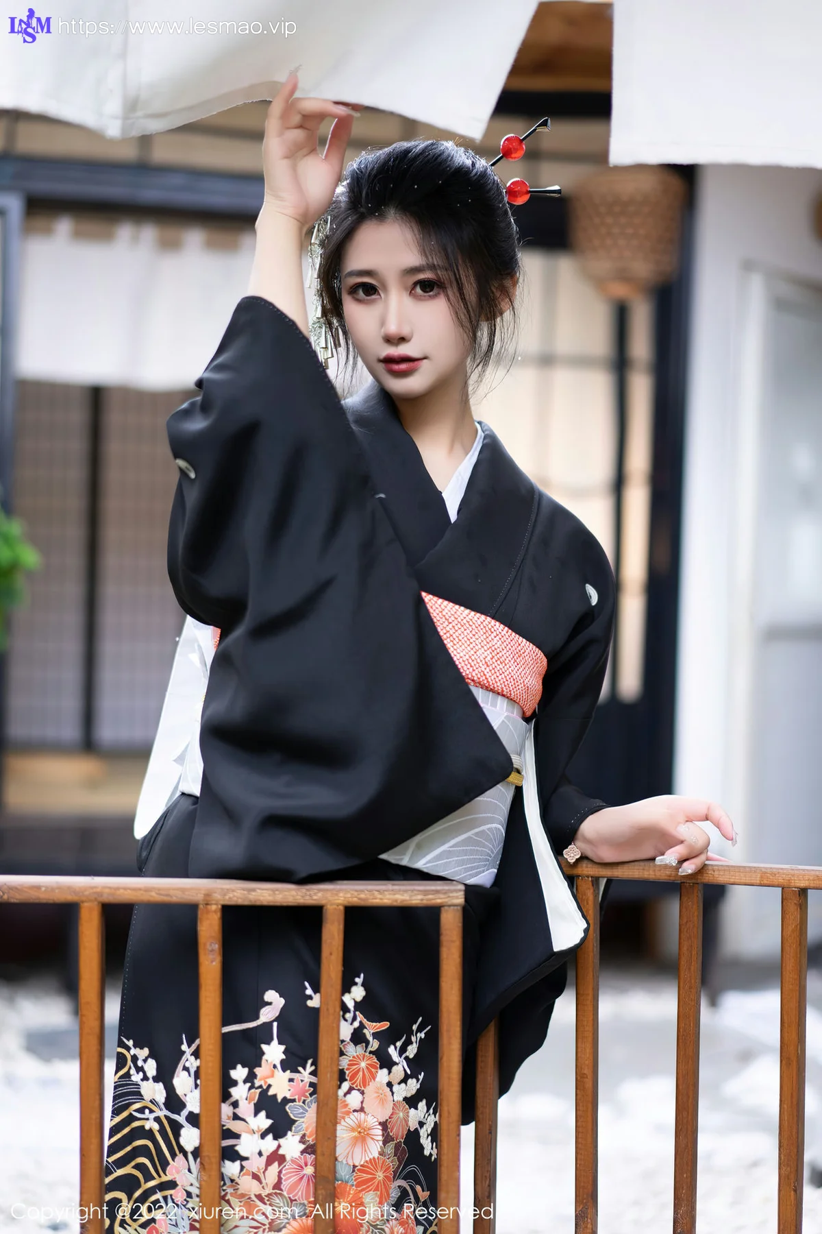 XiuRen 秀人 No.5932 laura阿姣 深色日式和服性感写真 - 3