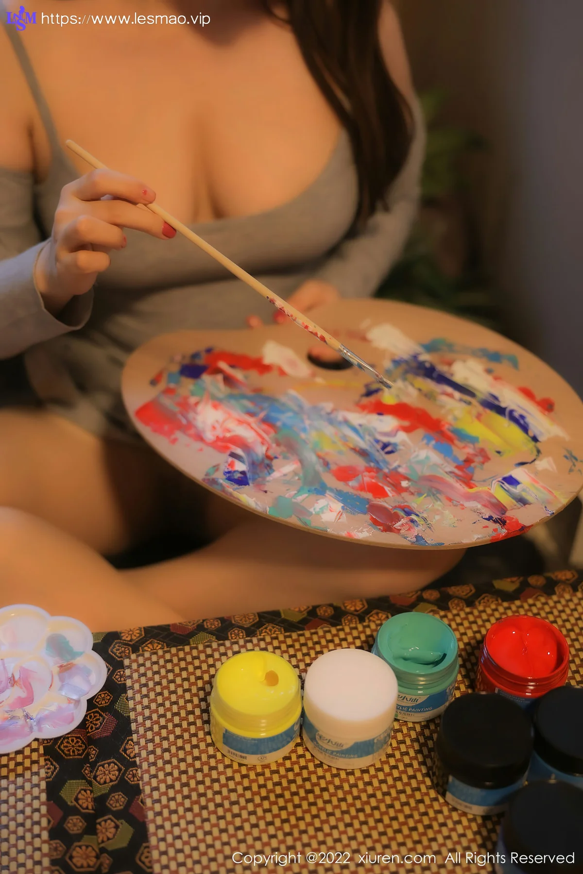 XiuRen 秀人 No.5943 豆瓣酱 绘画主题拍摄性感写真 - 2
