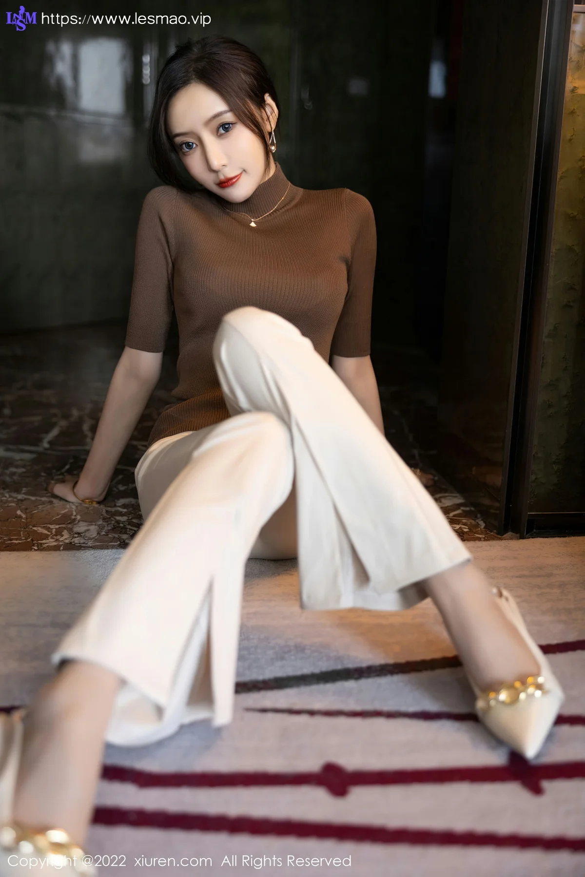 XiuRen 秀人 No.5978 王馨瑶yanni 诱人原色丝袜性感写真 - 9