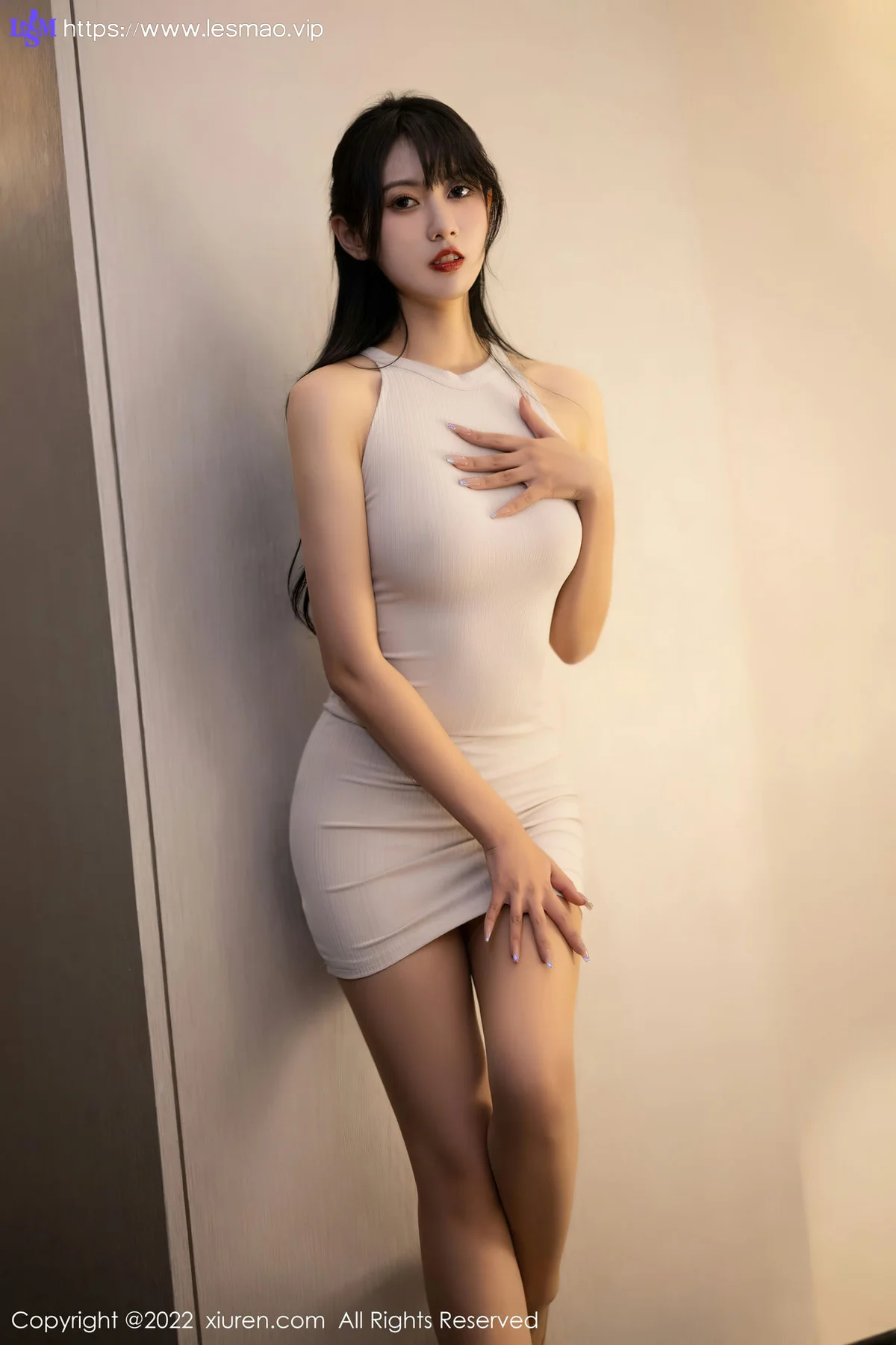 XiuRen 秀人 No.6043 林子遥 连衣短裙性感写真3 - 1