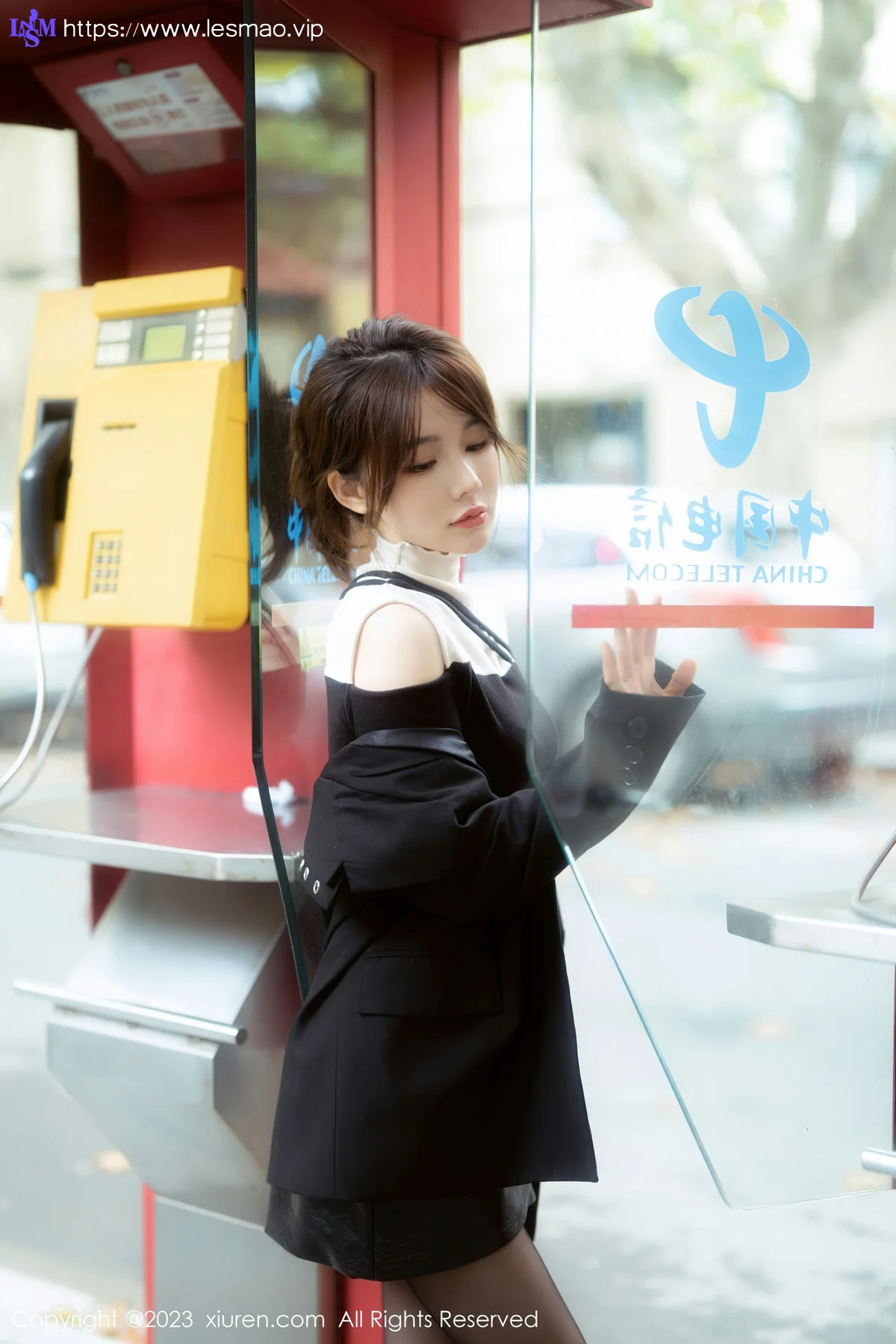 XiuRen 秀人 No.6080 婠婠么 上衣皮短裙写真 - 4