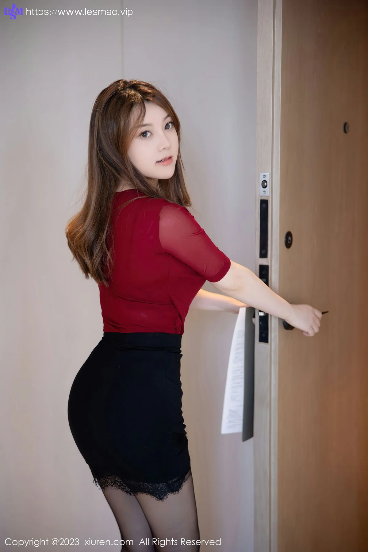XiuRen 秀人 No.6096 豆瓣酱 黑色蕾丝内衣写真 - 4