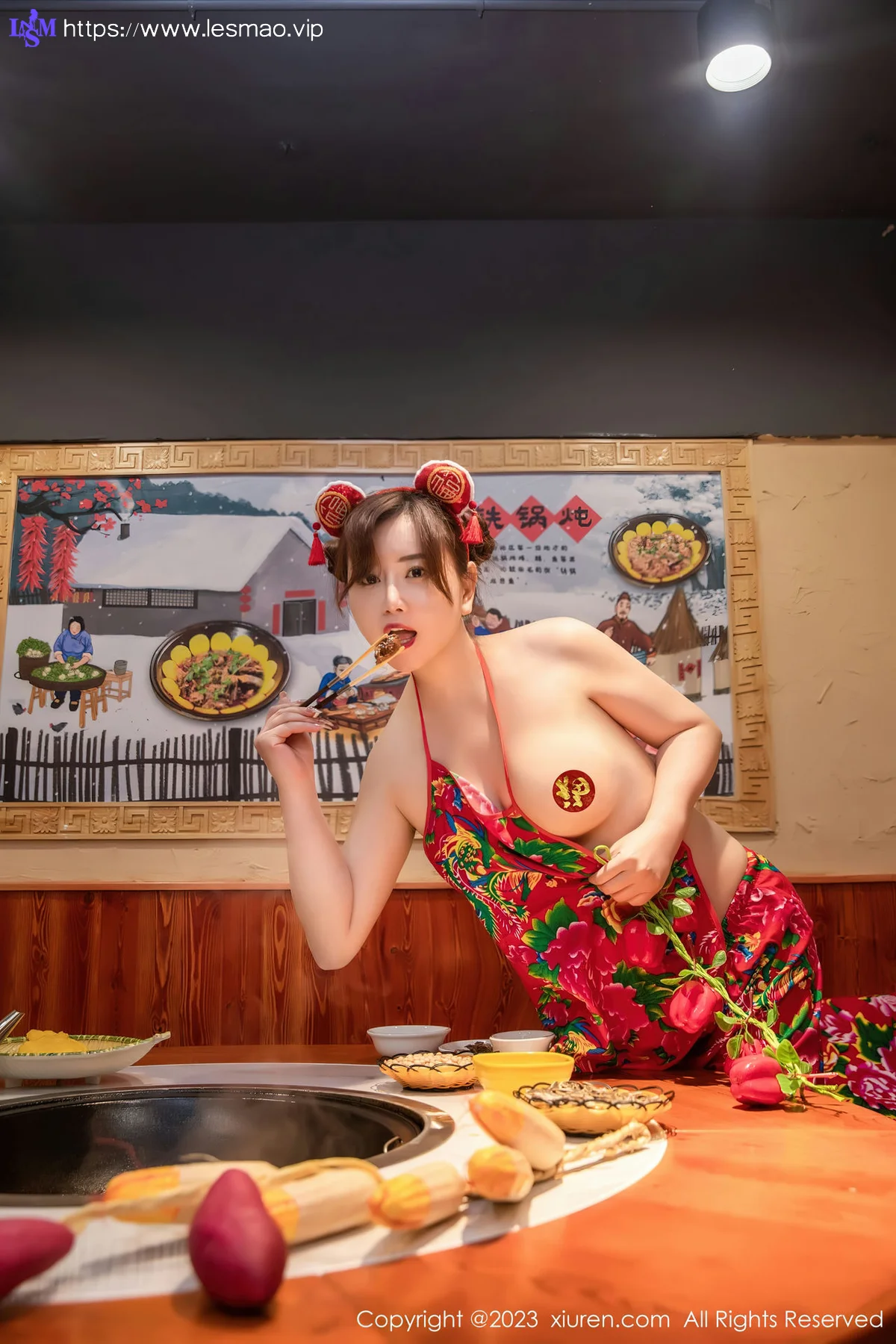 XiuRen 秀人 No.6121 王婉悠Queen 东北大花布布兜写真 - 3