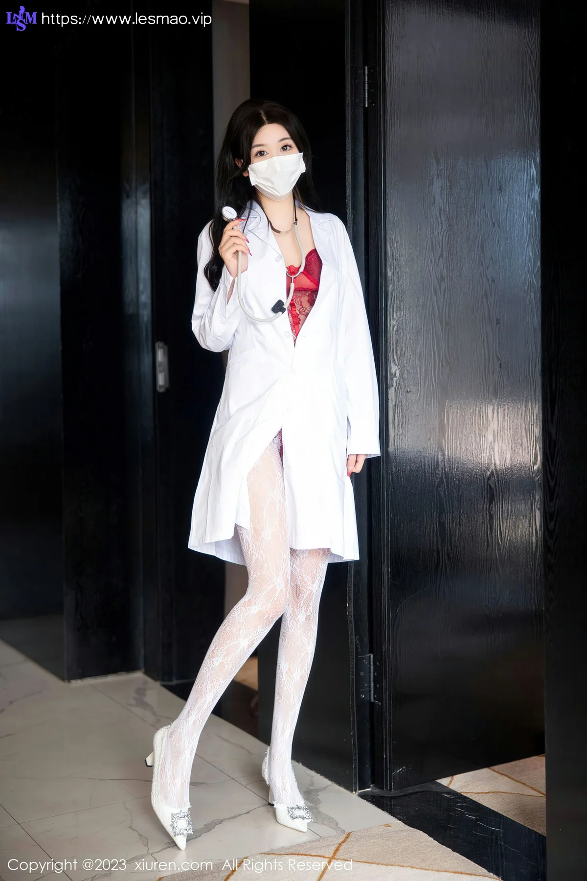 XiuRen 秀人 No.6130 江真真 白色护士服性感写真 - 9