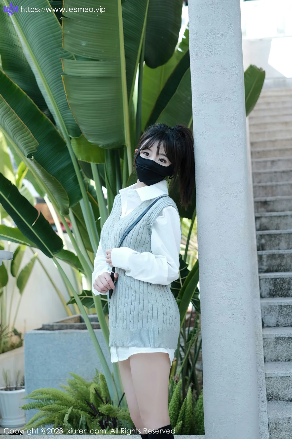 XiuRen 秀人 No.6145 佘贝拉bella 黑色长筒袜旅拍 - 8