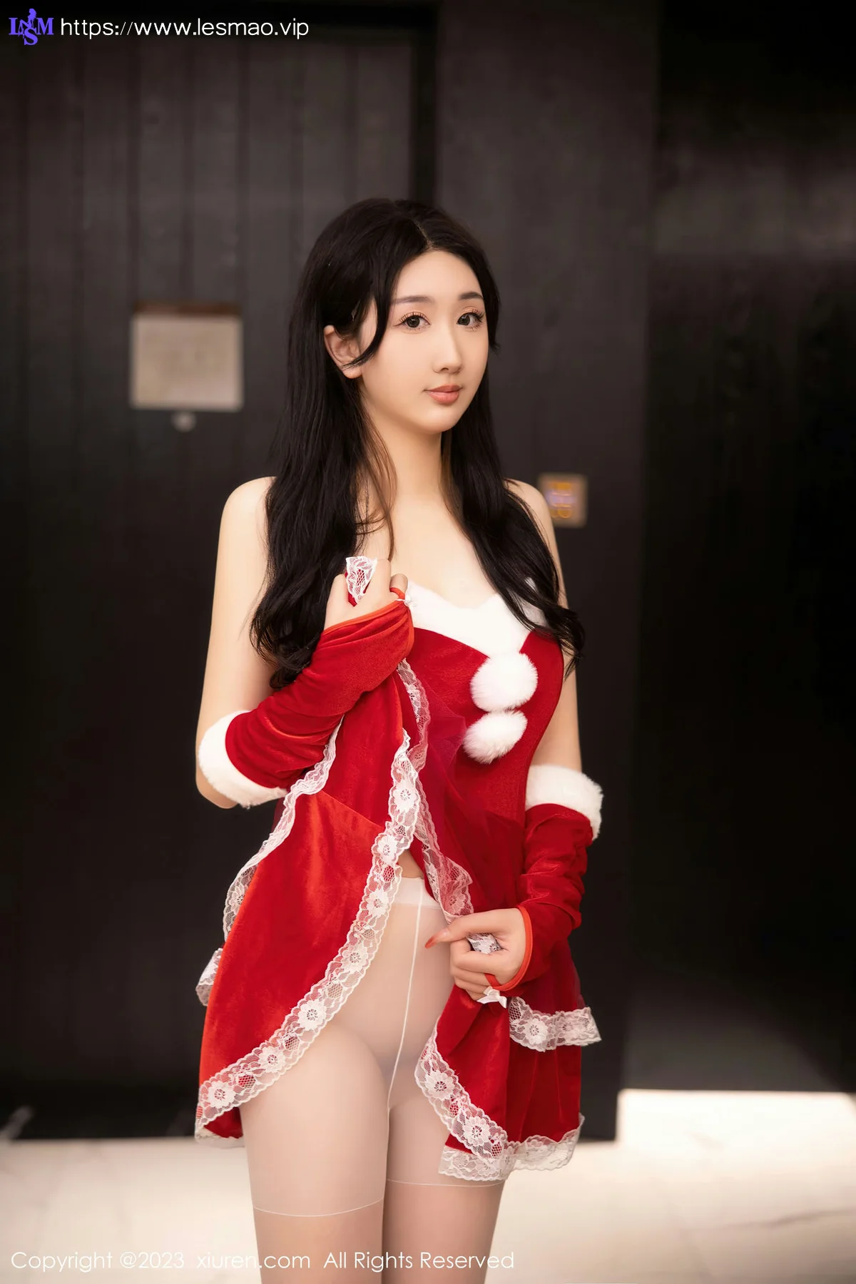 XiuRen 秀人 No.6163 江真真 红色露肩贺新年服饰写真 - 2