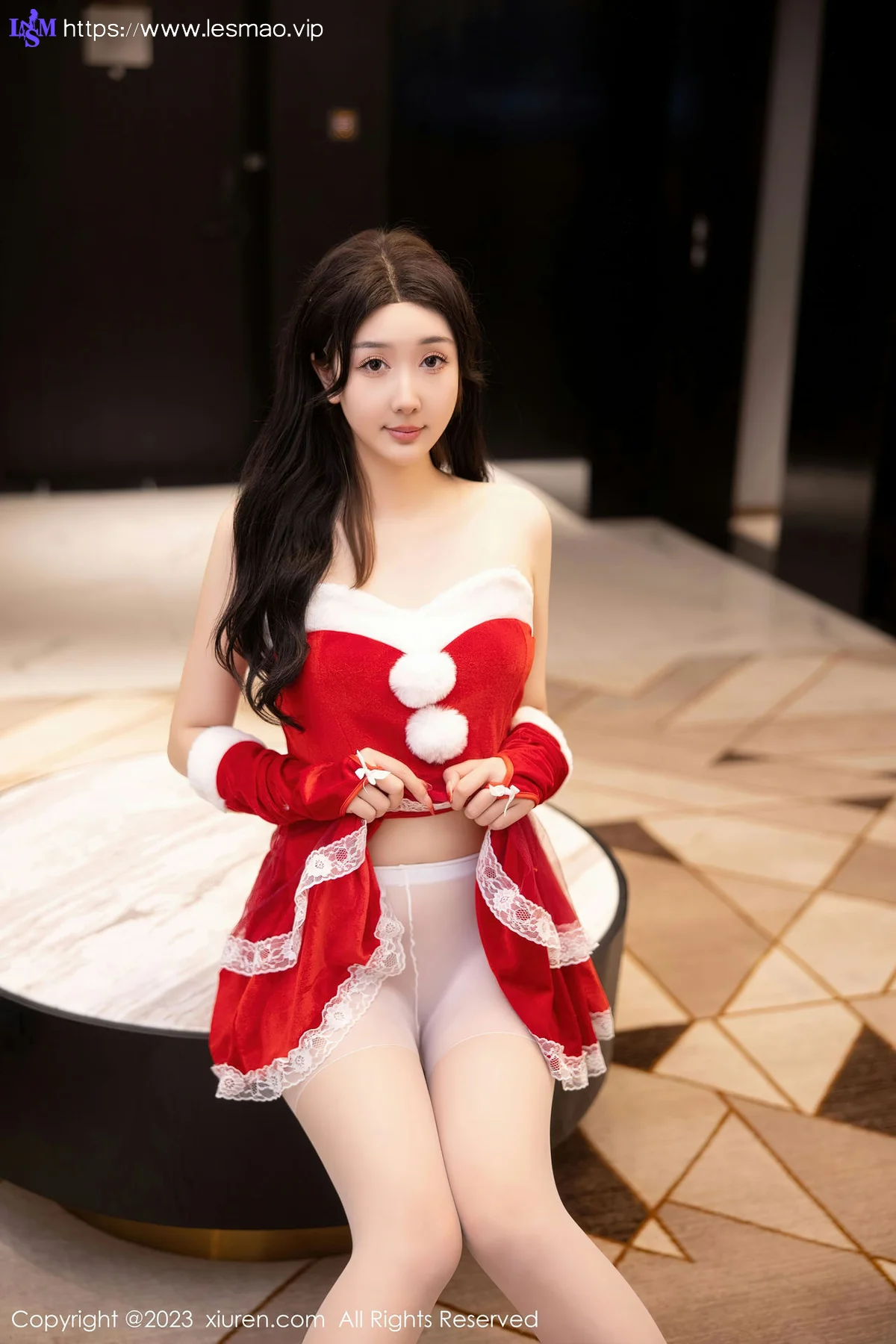 XiuRen 秀人 No.6163 江真真 红色露肩贺新年服饰写真 - 2