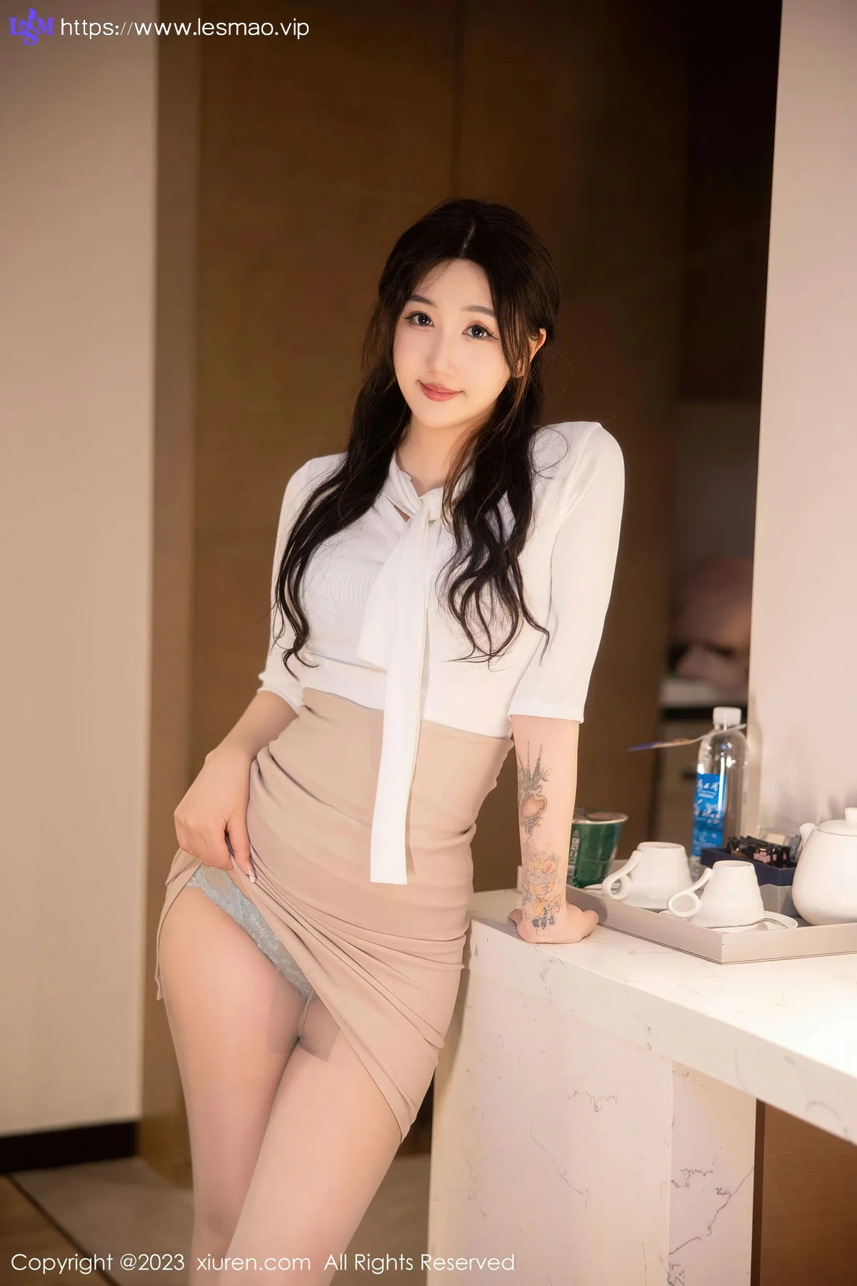 XiuRen 秀人 No.6207 江真真 白色Ol职业服写真 - 2