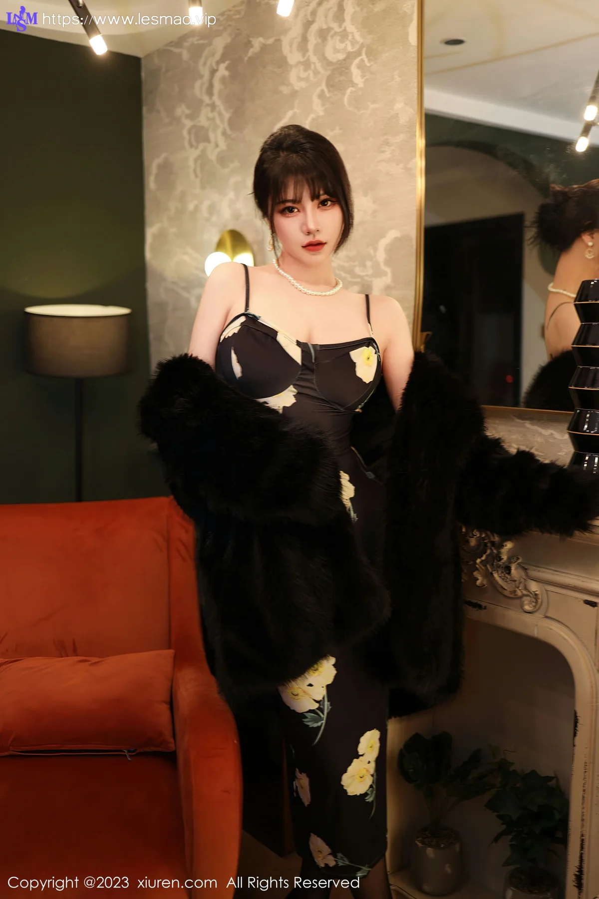 XiuRen 秀人 No.6220 桃桃子_ 娇嫩美艳的女人 性感写真 - 1
