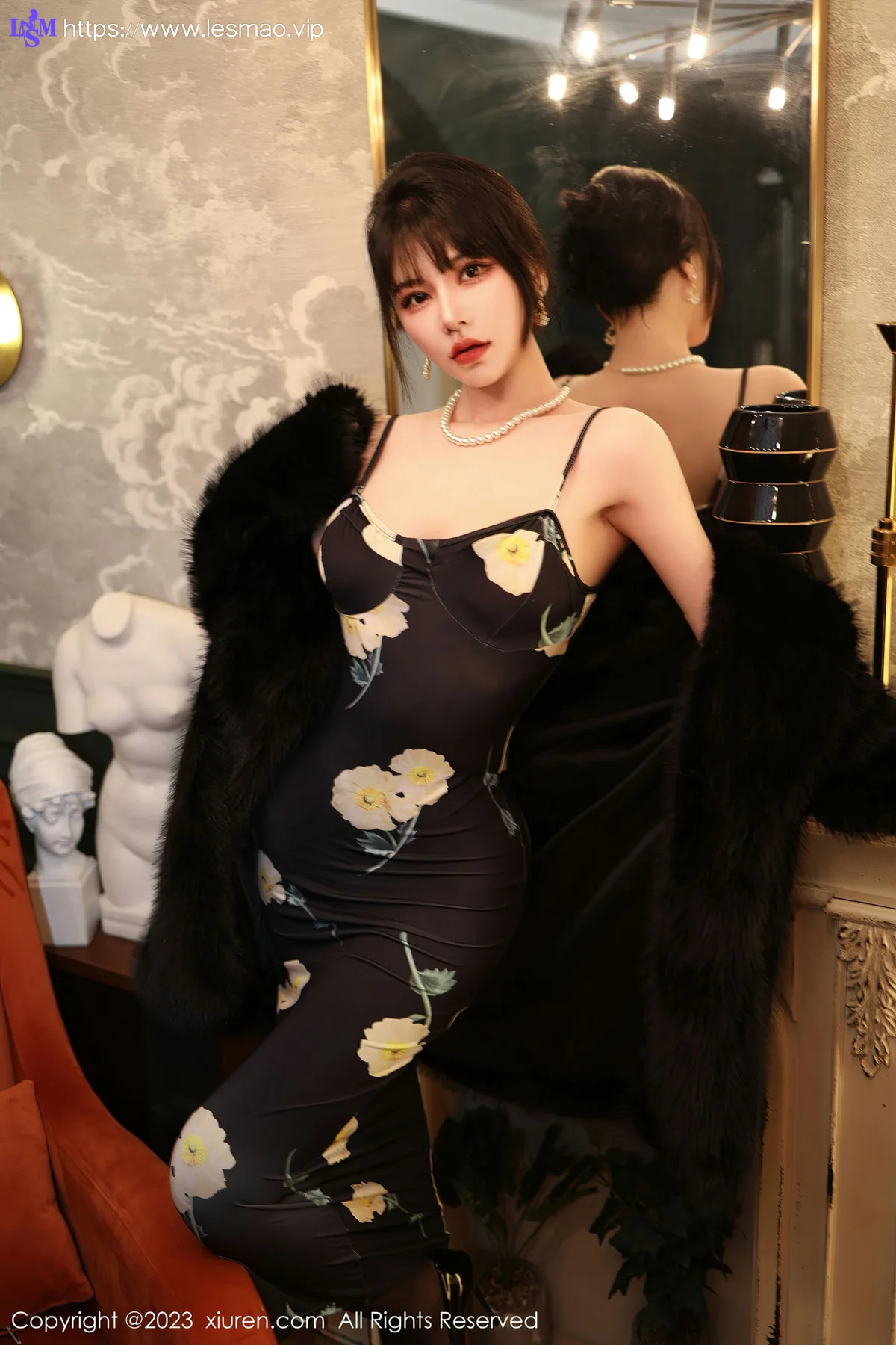 XiuRen 秀人 No.6220 桃桃子_ 娇嫩美艳的女人 性感写真 - 3