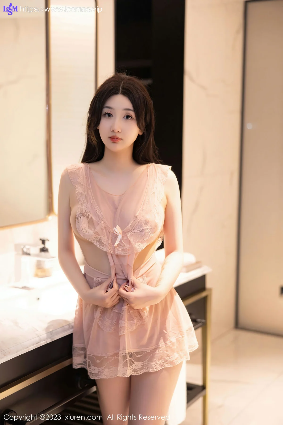 XiuRen 秀人 No.6243 江真真 淡粉色蕾丝情趣性感写真 - 10