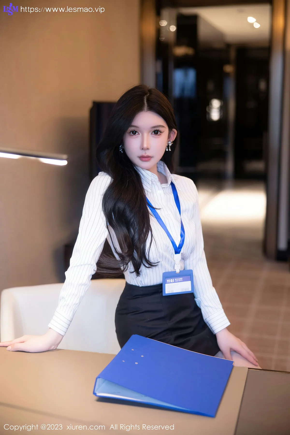 XiuRen 秀人 No.6247 林珊珊 诱人原色丝袜性感写真 - 2