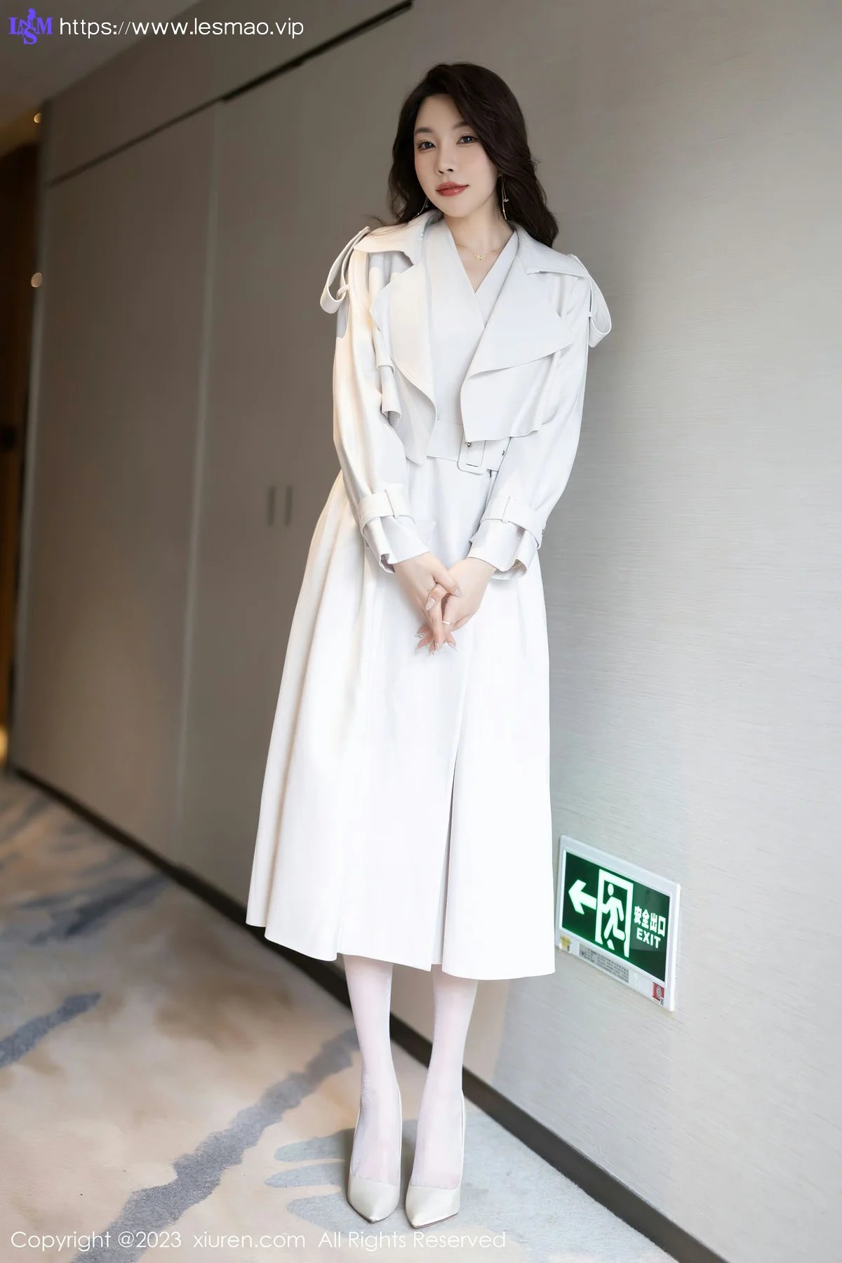 XiuRen 秀人 No.6257 徐莉芝Booty 诱人白色丝袜性感写真 - 1