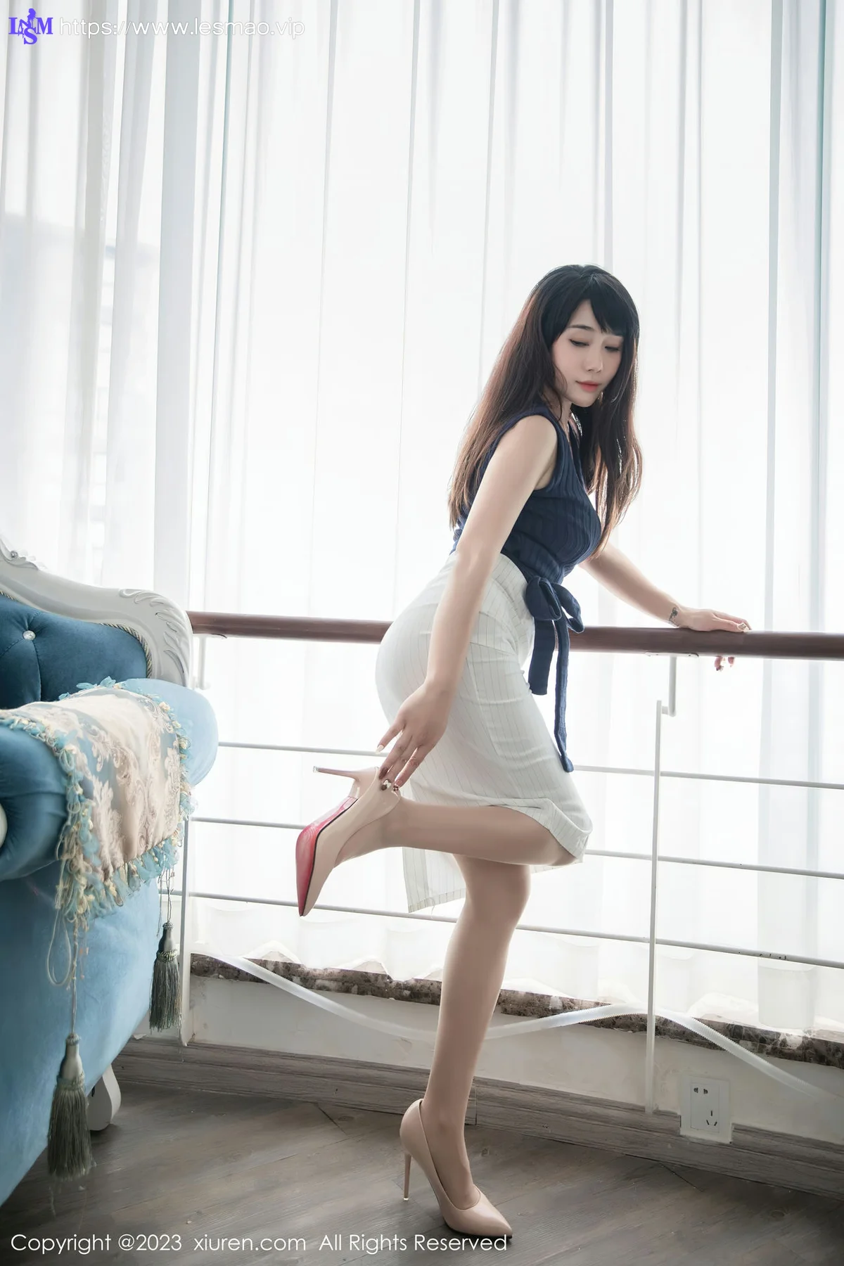 XiuRen 秀人 No.6272 严利娅Yuliya 性感魅惑黑丝写真 - 3