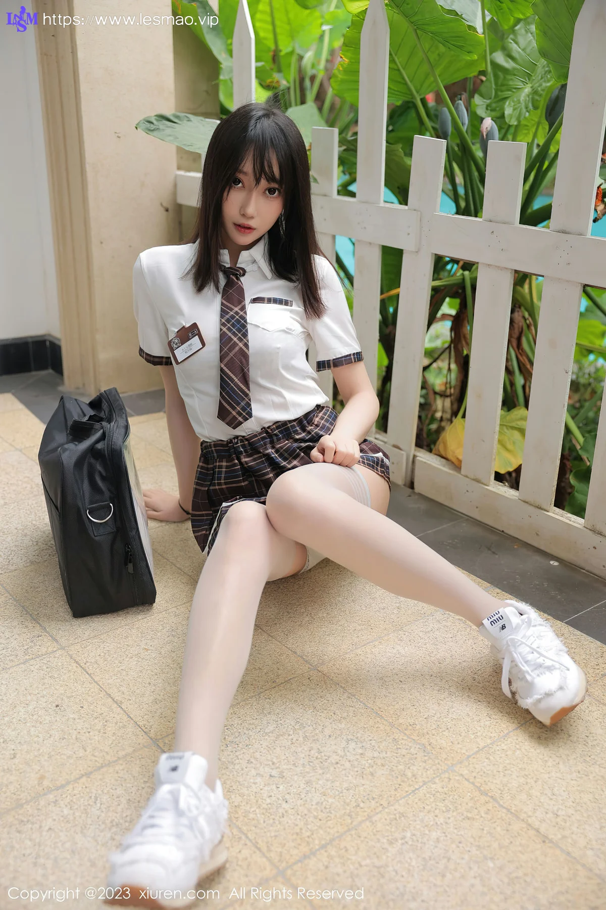 XiuRen 秀人 No.6292 玥儿玥er 学妹制服诱惑二月万宁旅拍11 - 1