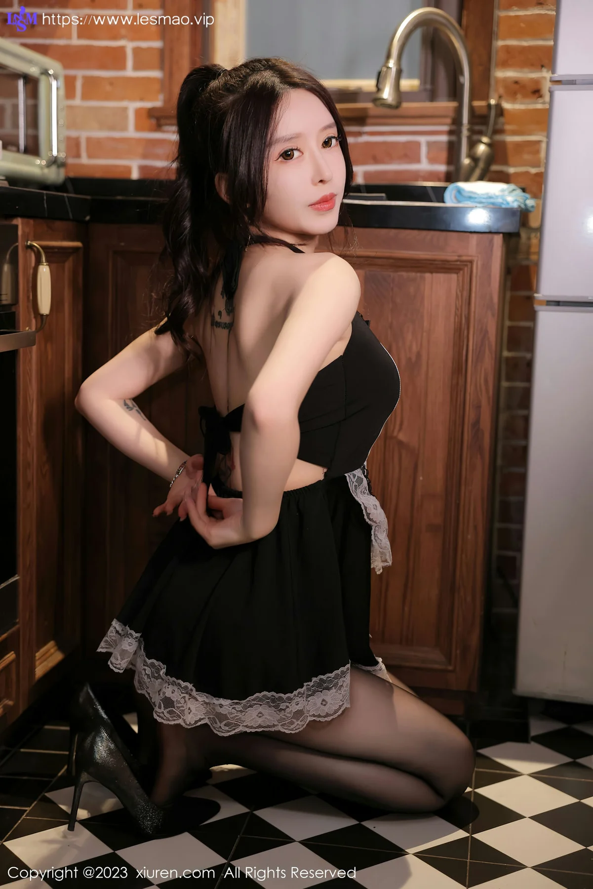 XiuRen 秀人 No.6295 玉兔miki 黑色性感女仆服饰性感写真2 - 10