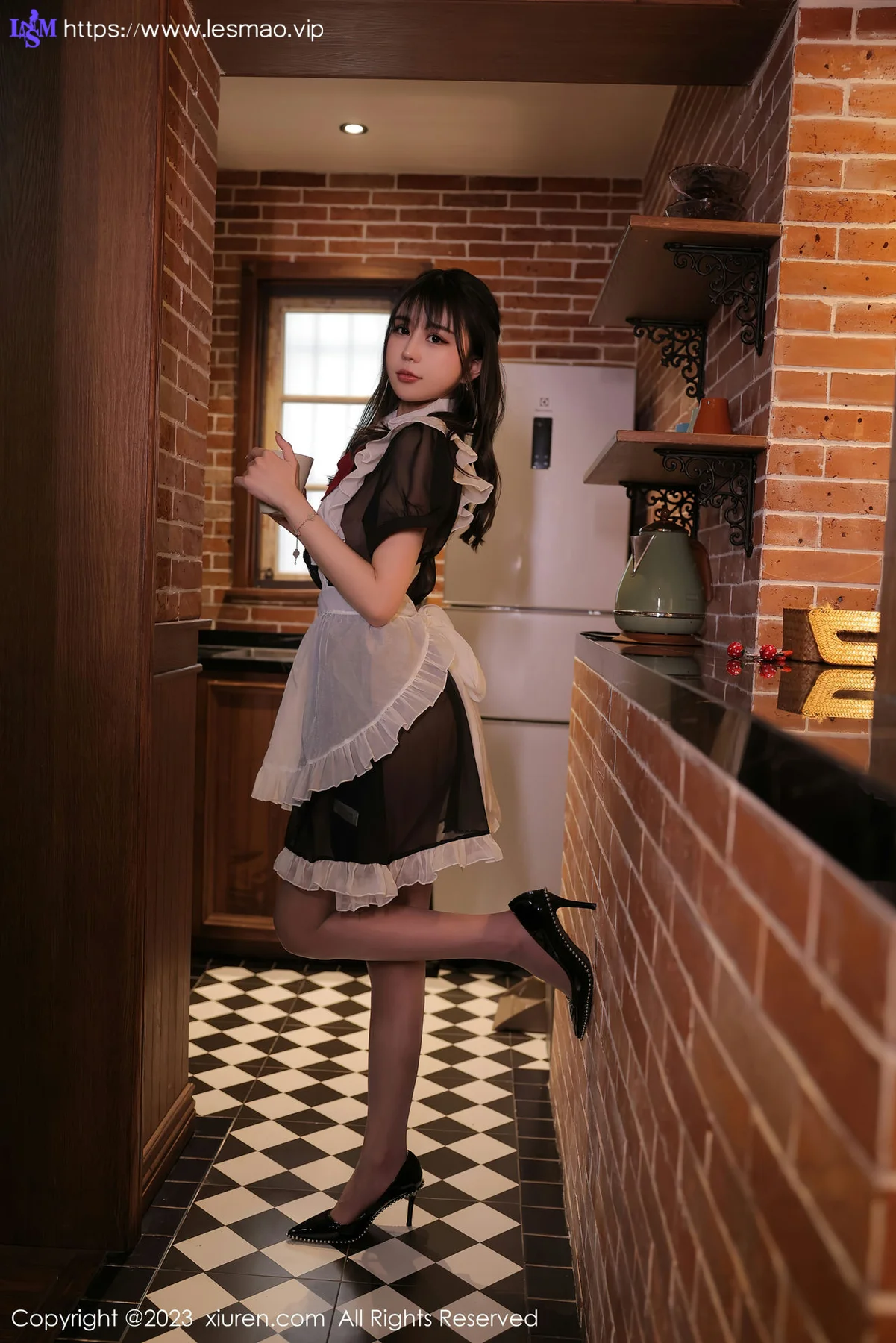 XiuRen 秀人 No.6310 tina_甜仔 性感女仆十月海南旅拍 - 1