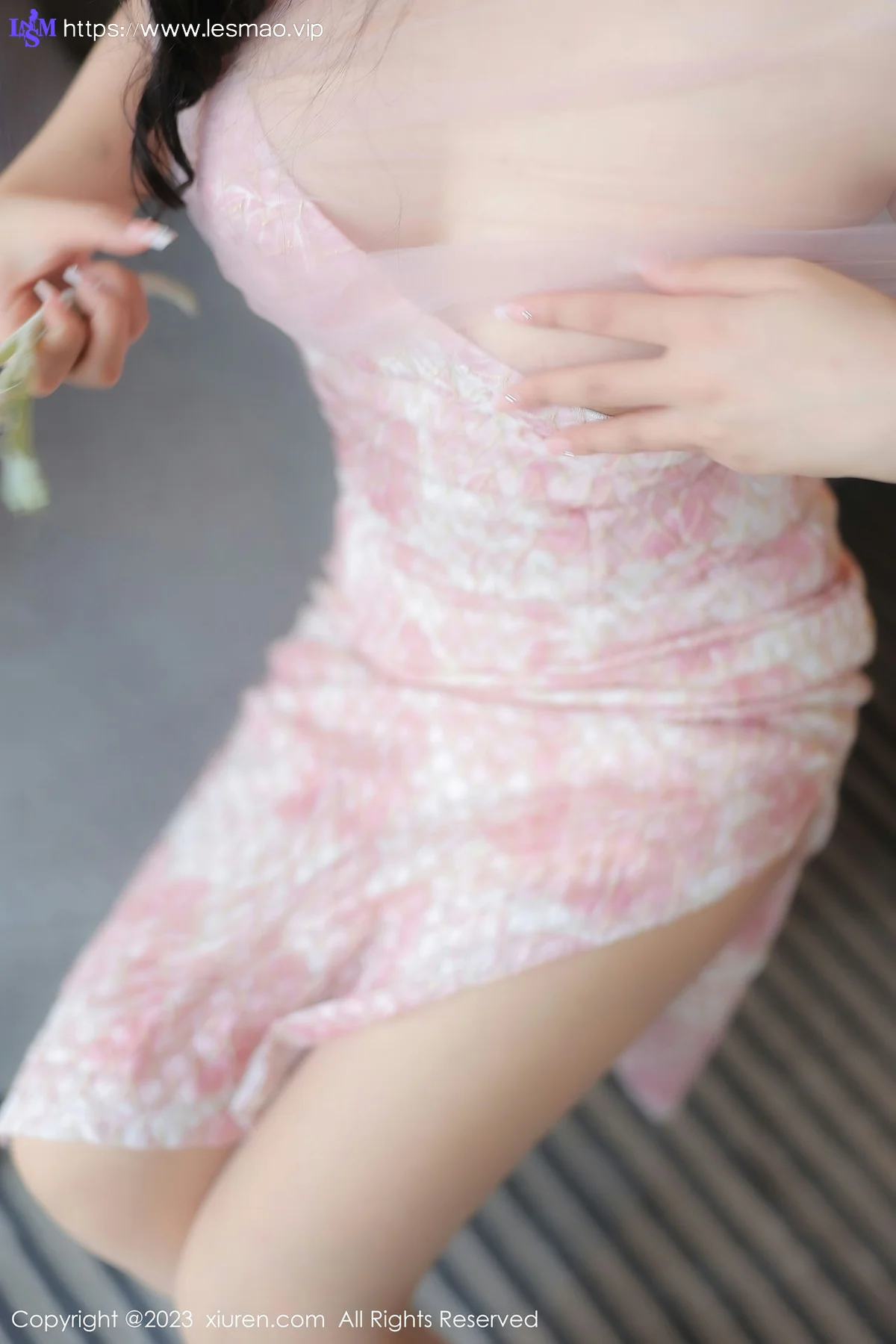 XiuRen 秀人 No.6313 江真真 粉色露肩连衣短裙写真1 - 9