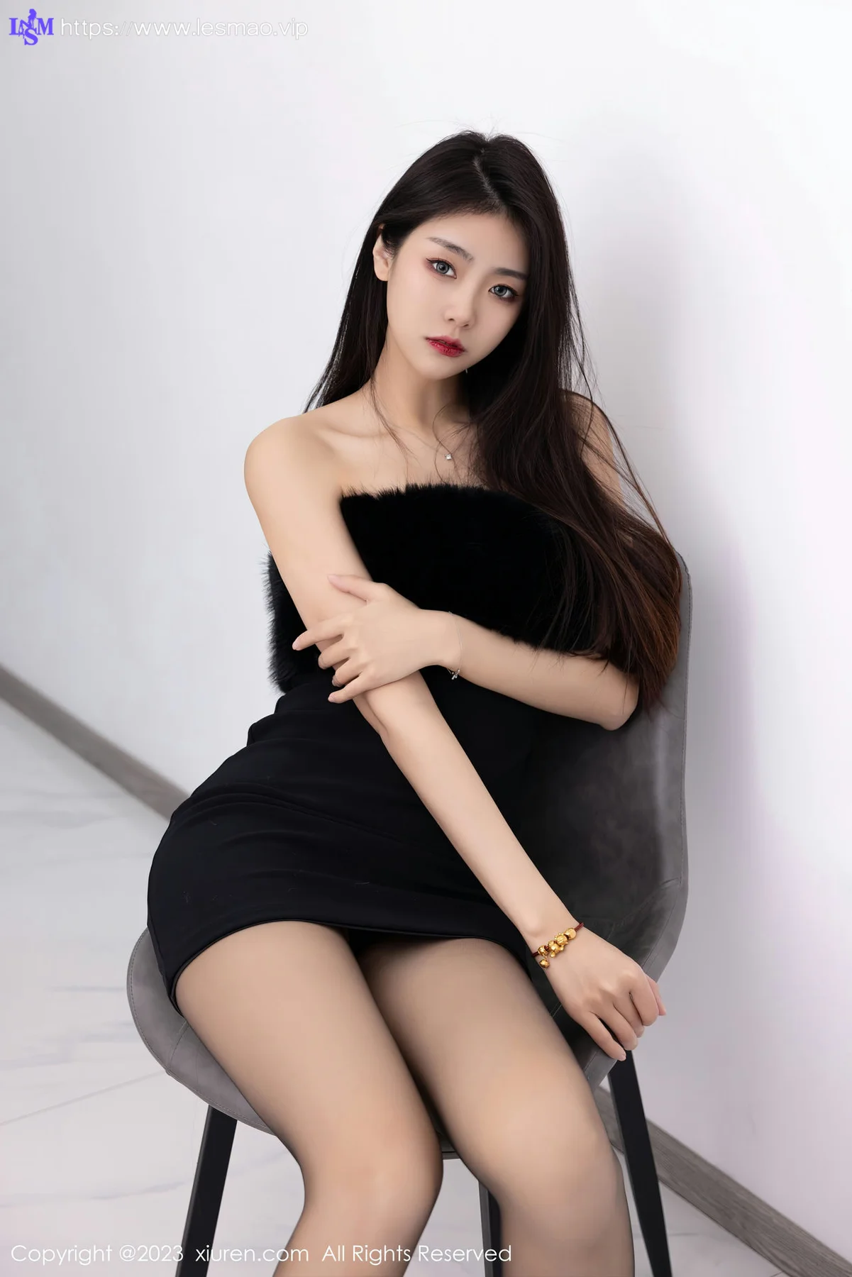 XiuRen 秀人 No.6344 可樂Vicky 白色情趣护士服写真 - 10