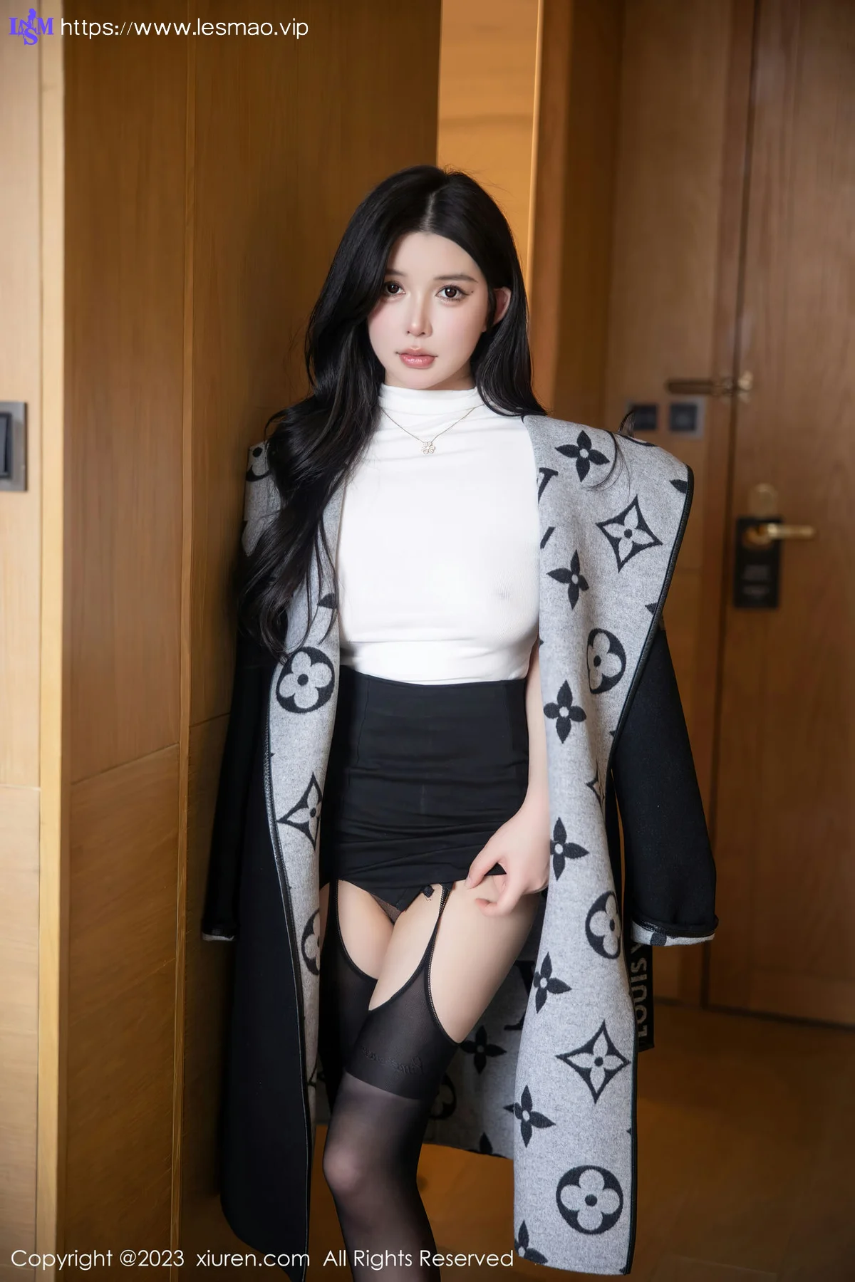 XiuRen 秀人 No.6394 林珊珊 魅惑黑丝吊袜性感写真11 - 9