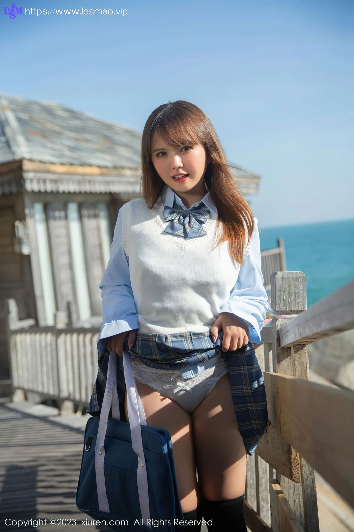 XiuRen 秀人 No.6423 张思允Nice 甜美赏心悦目三亚旅拍3 - 5