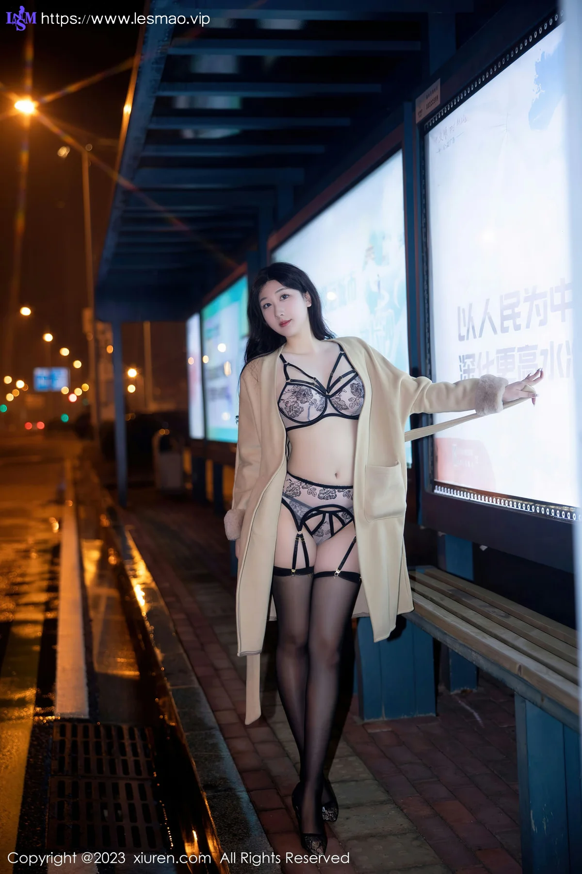 XiuRen 秀人 No.6424 江真真 街拍魅惑黑丝性感写真1 - 4