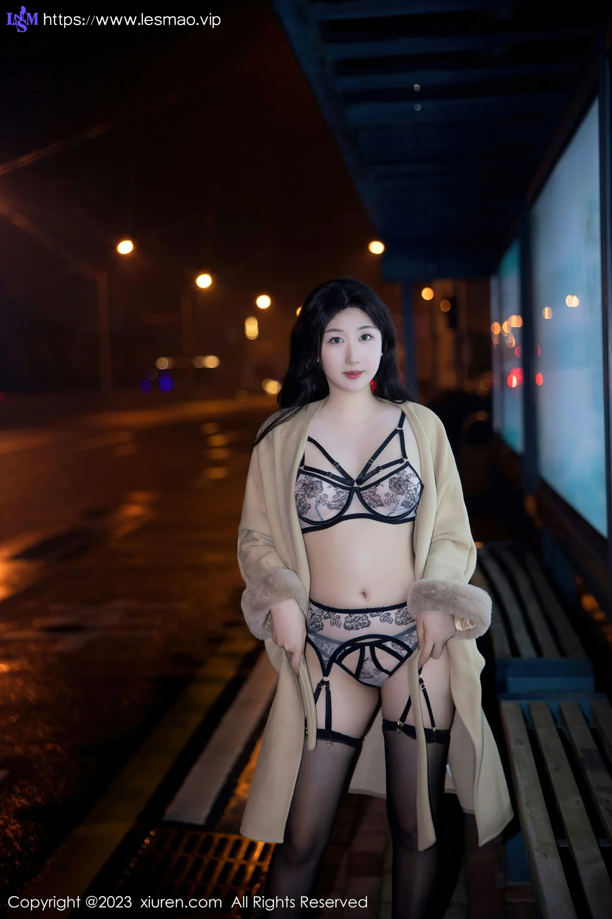 XiuRen 秀人 No.6424 江真真 街拍魅惑黑丝性感写真1 - 5