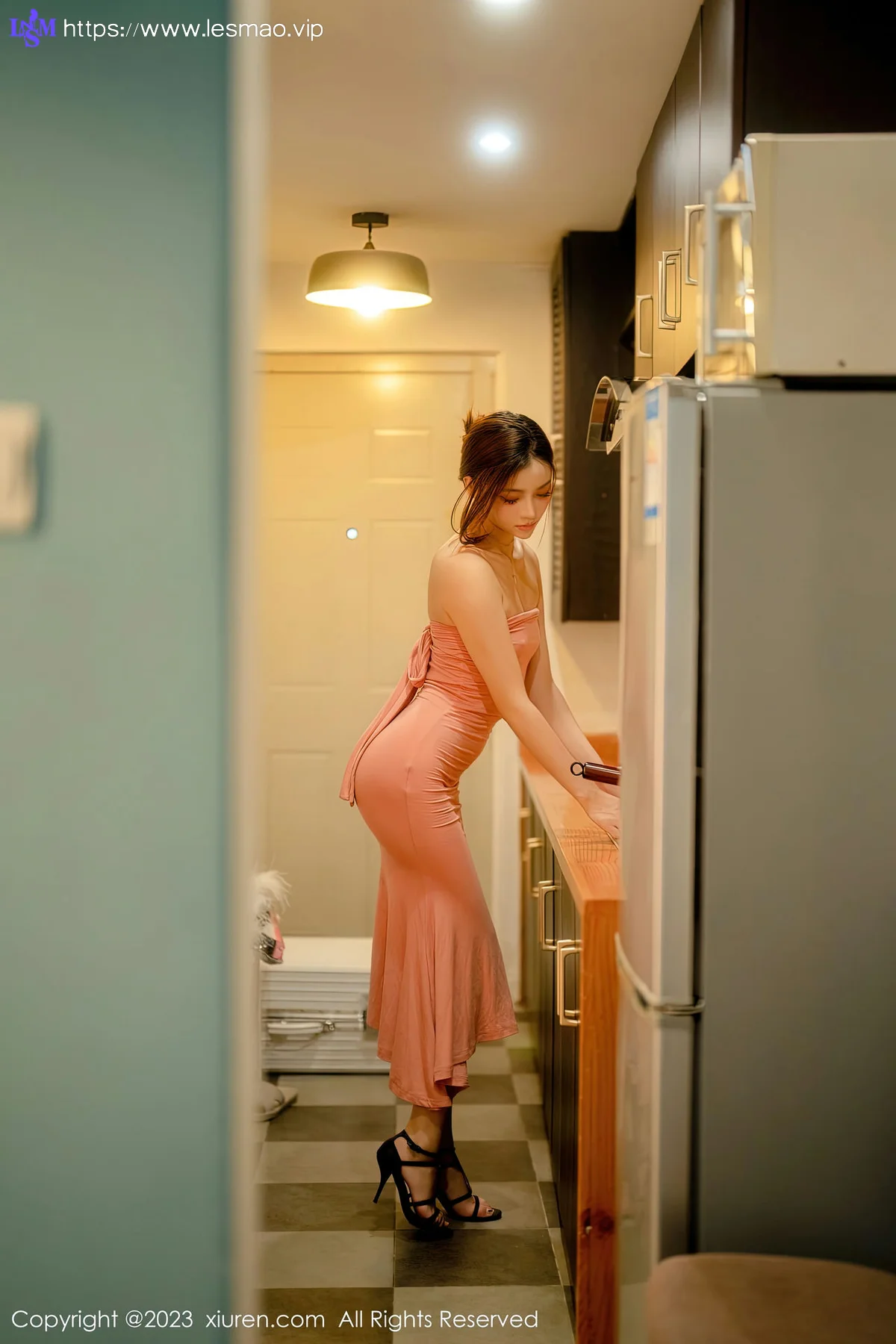 XiuRen 秀人 No.6437 加朵babe 露肩连衣长裙写真3 - 6
