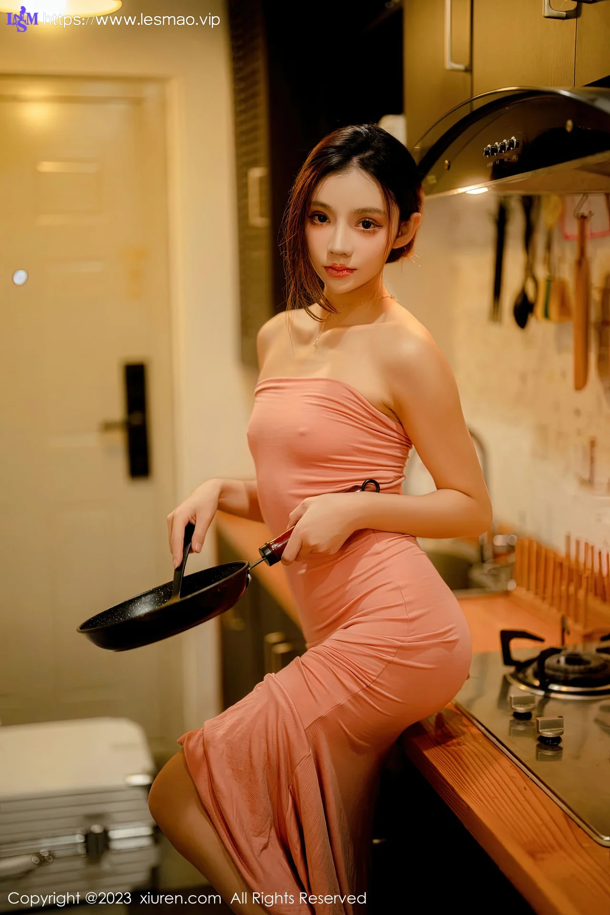 XiuRen 秀人 No.6437 加朵babe 露肩连衣长裙写真3 - 2