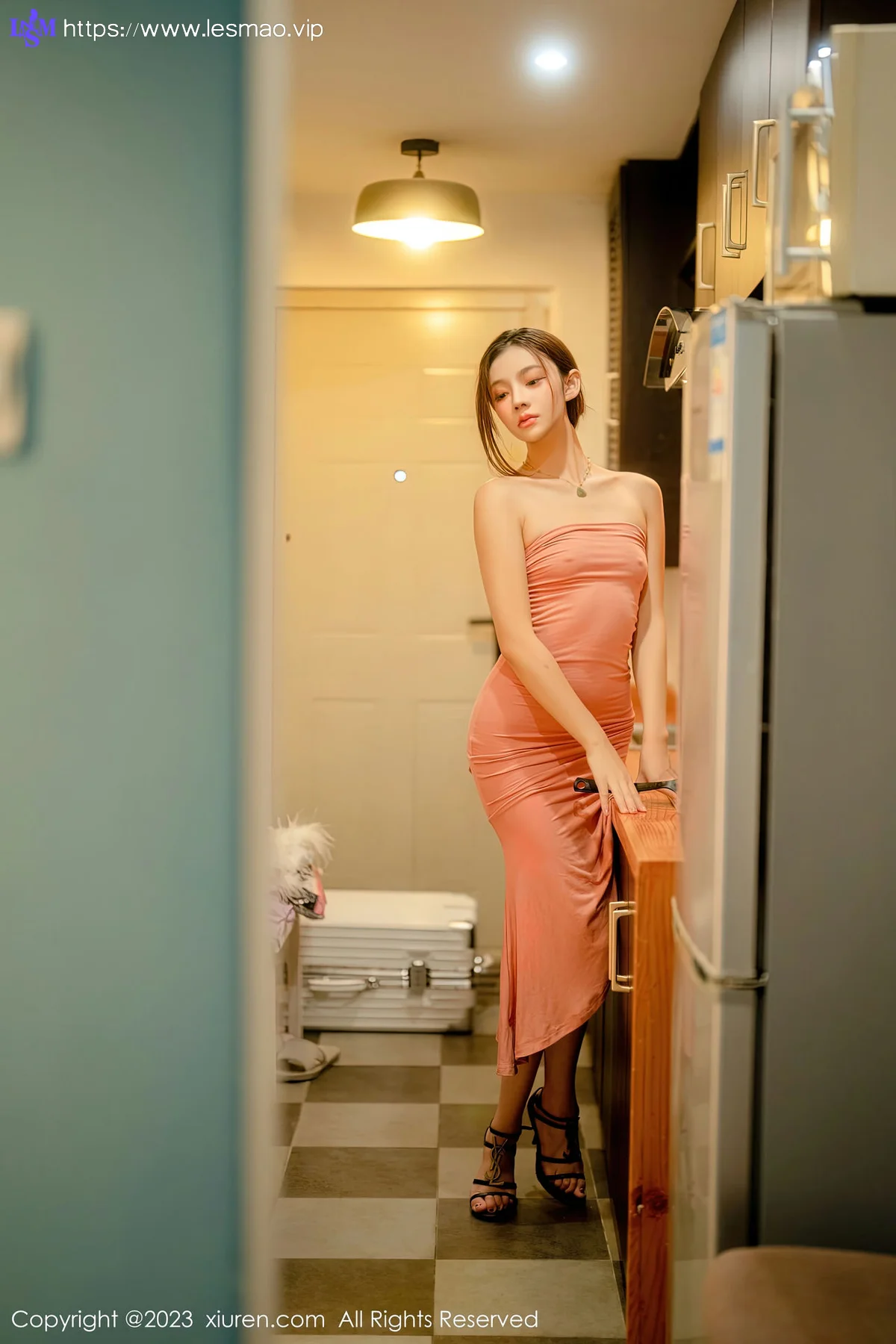 XiuRen 秀人 No.6437 加朵babe 露肩连衣长裙写真3 - 8