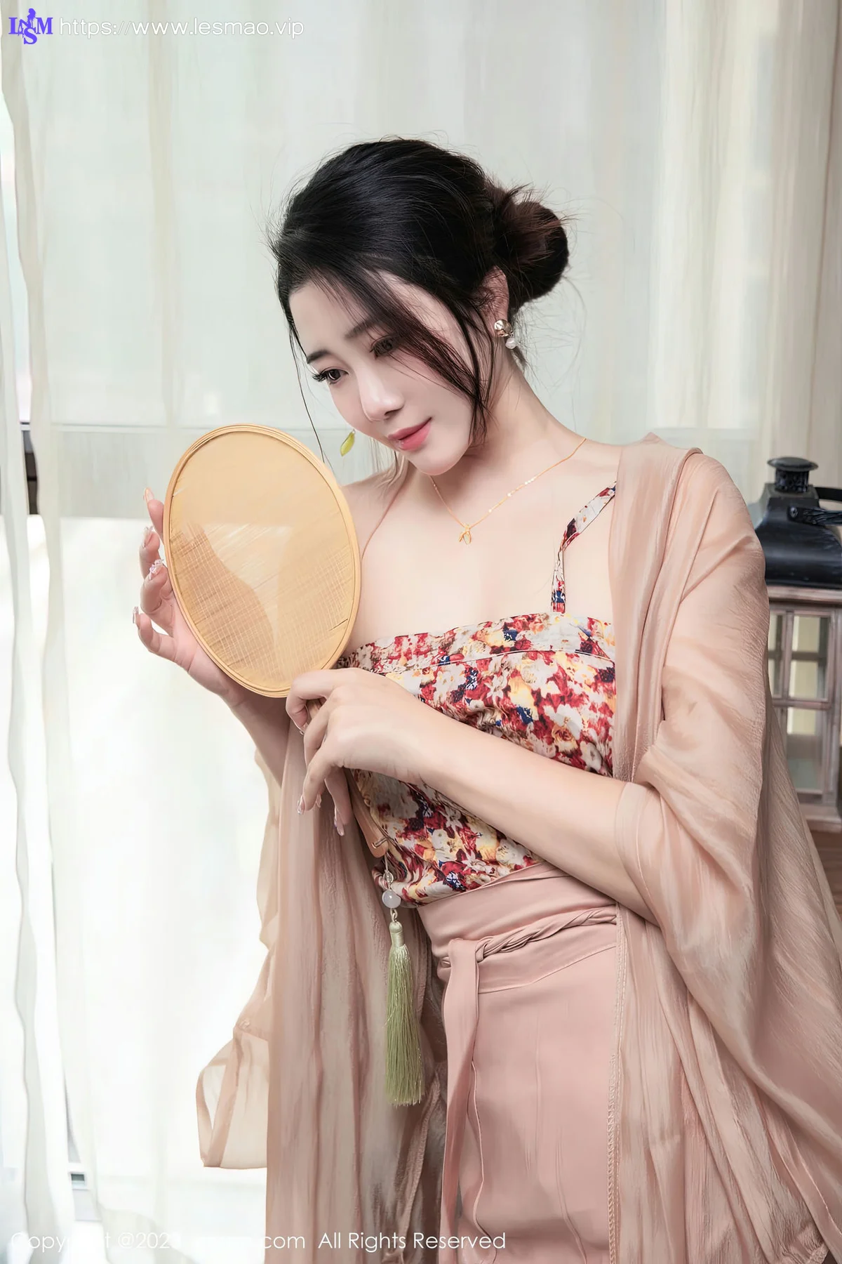 XiuRen 秀人 No.6457 严利娅Yuliya 古风汉服性感写真 - 7