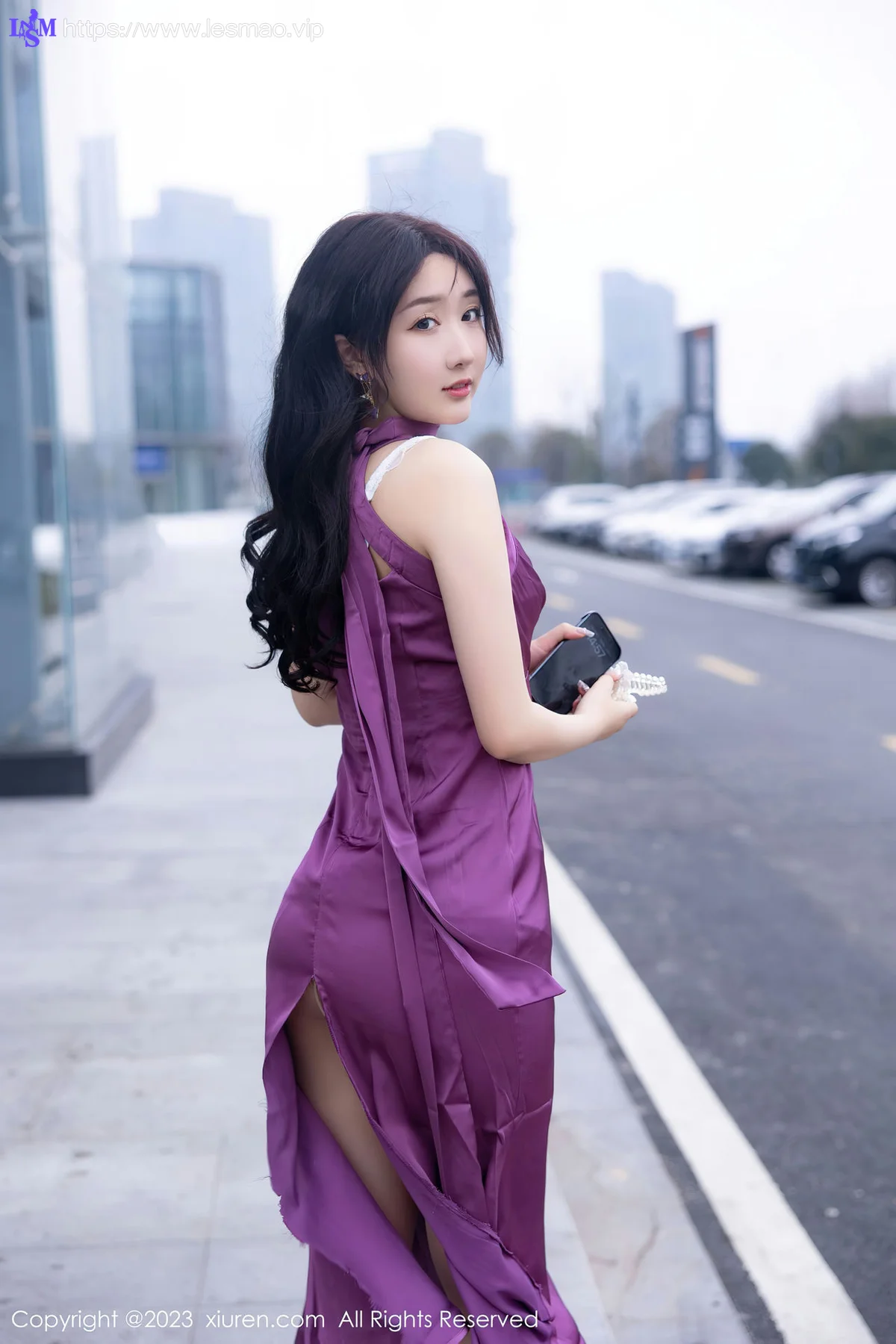 XiuRen 秀人 No.6462 江真真 圆润丰腴原色丝袜性感写真1 - 2