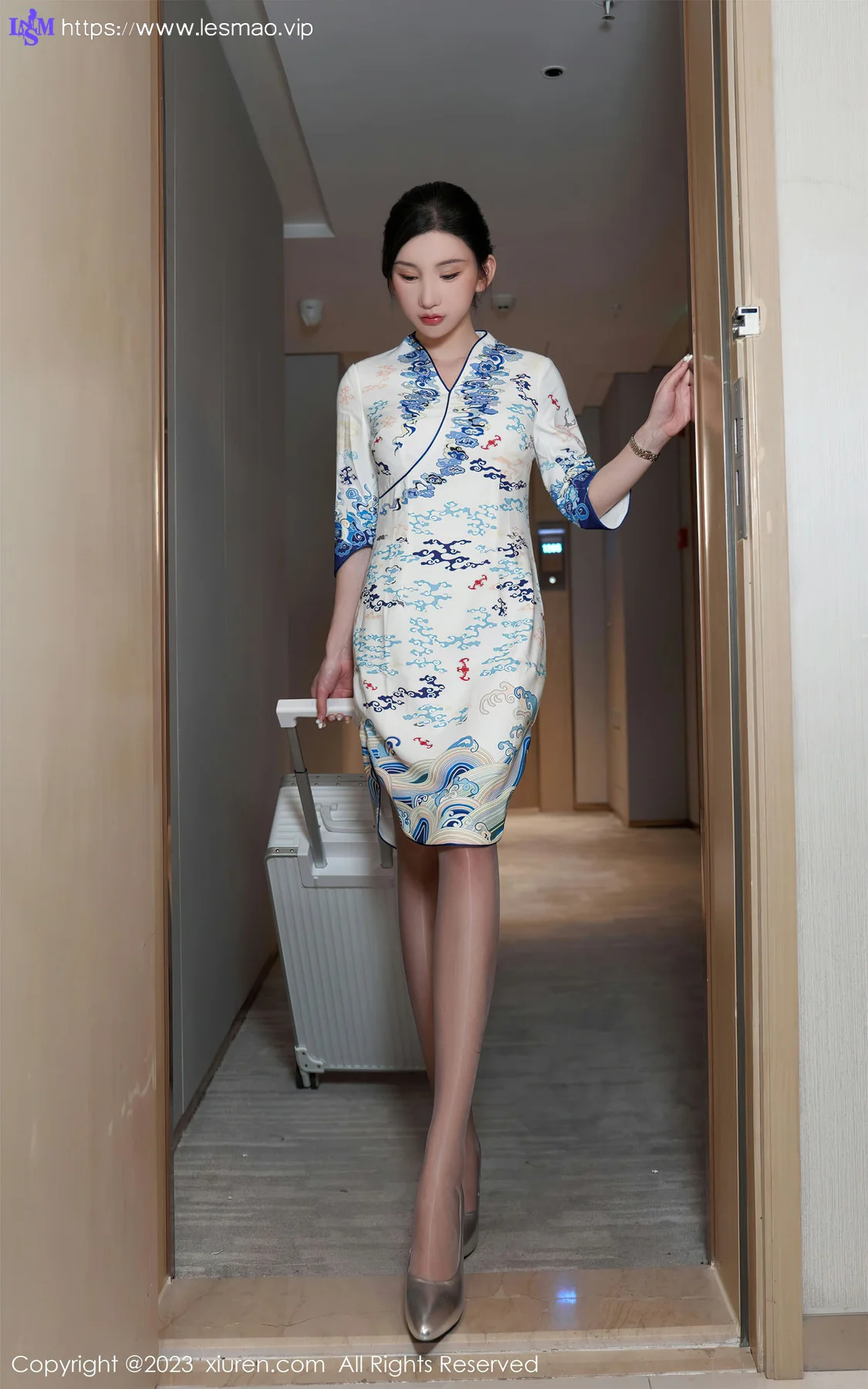 XiuRen 秀人 No.6473 周于希 亮丝美腿 - 3
