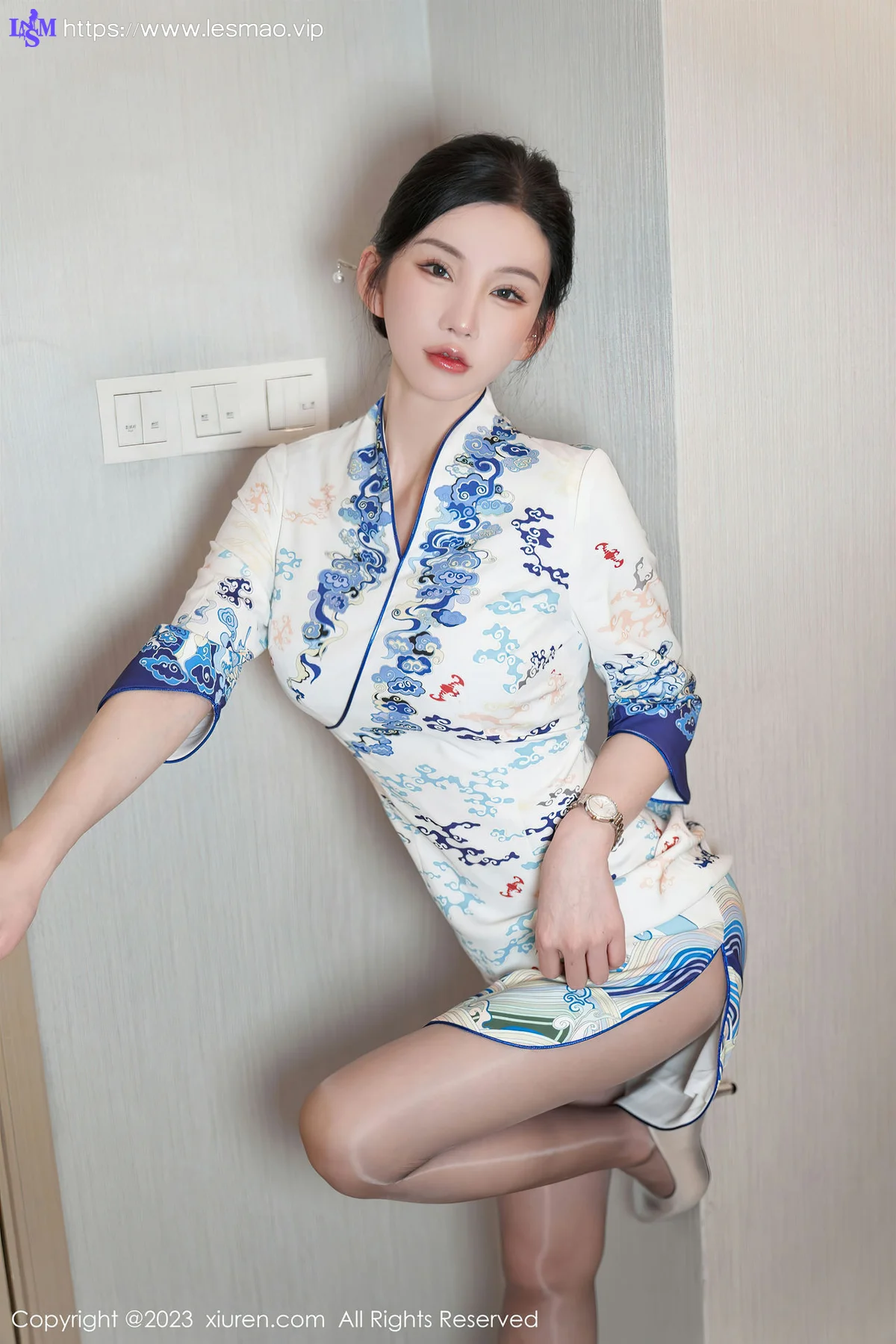 XiuRen 秀人 No.6473 周于希 亮丝美腿 - 9