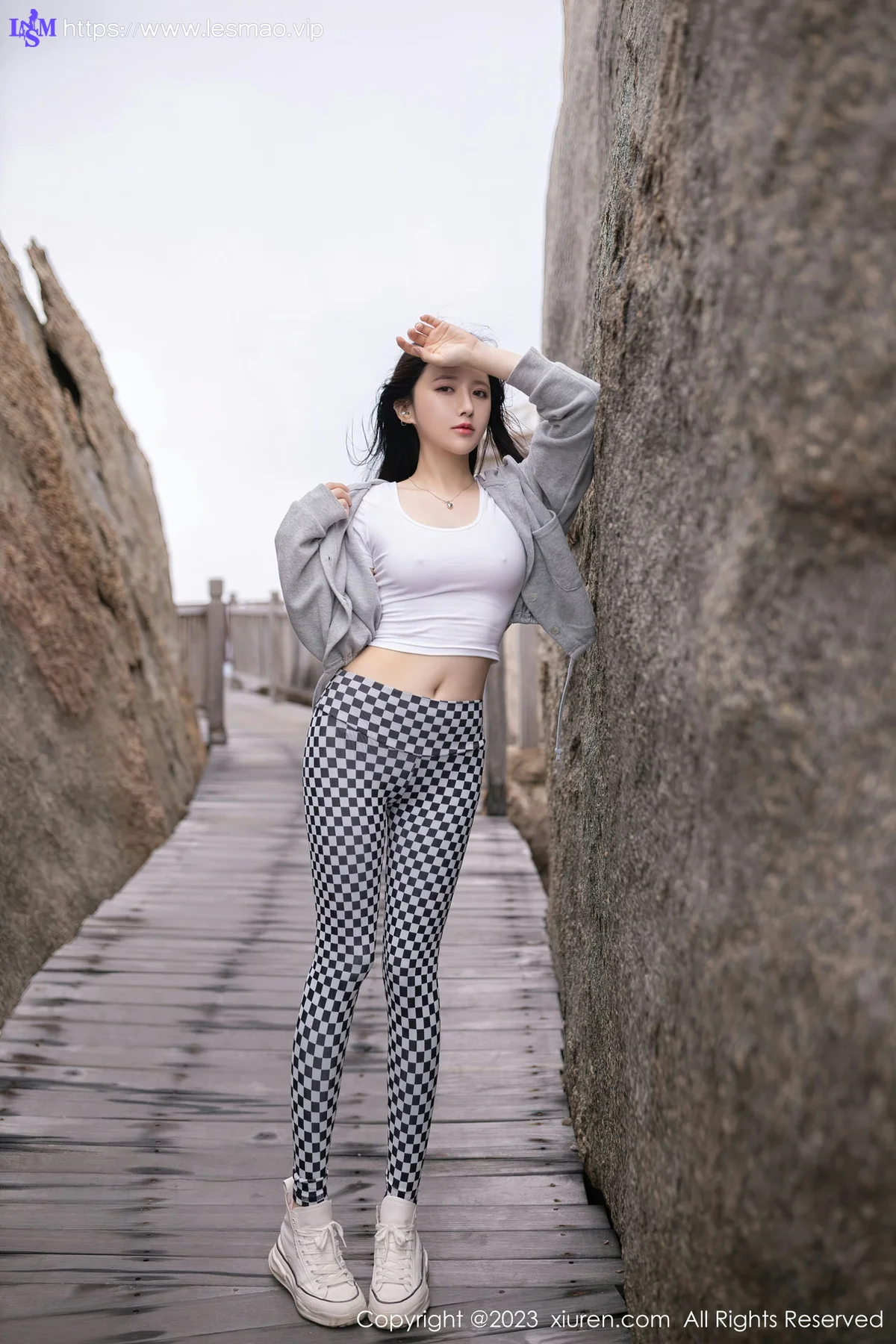 XiuRen 秀人 No.6541 鱼子酱Fish 车内场景拍摄性感写真 - 2