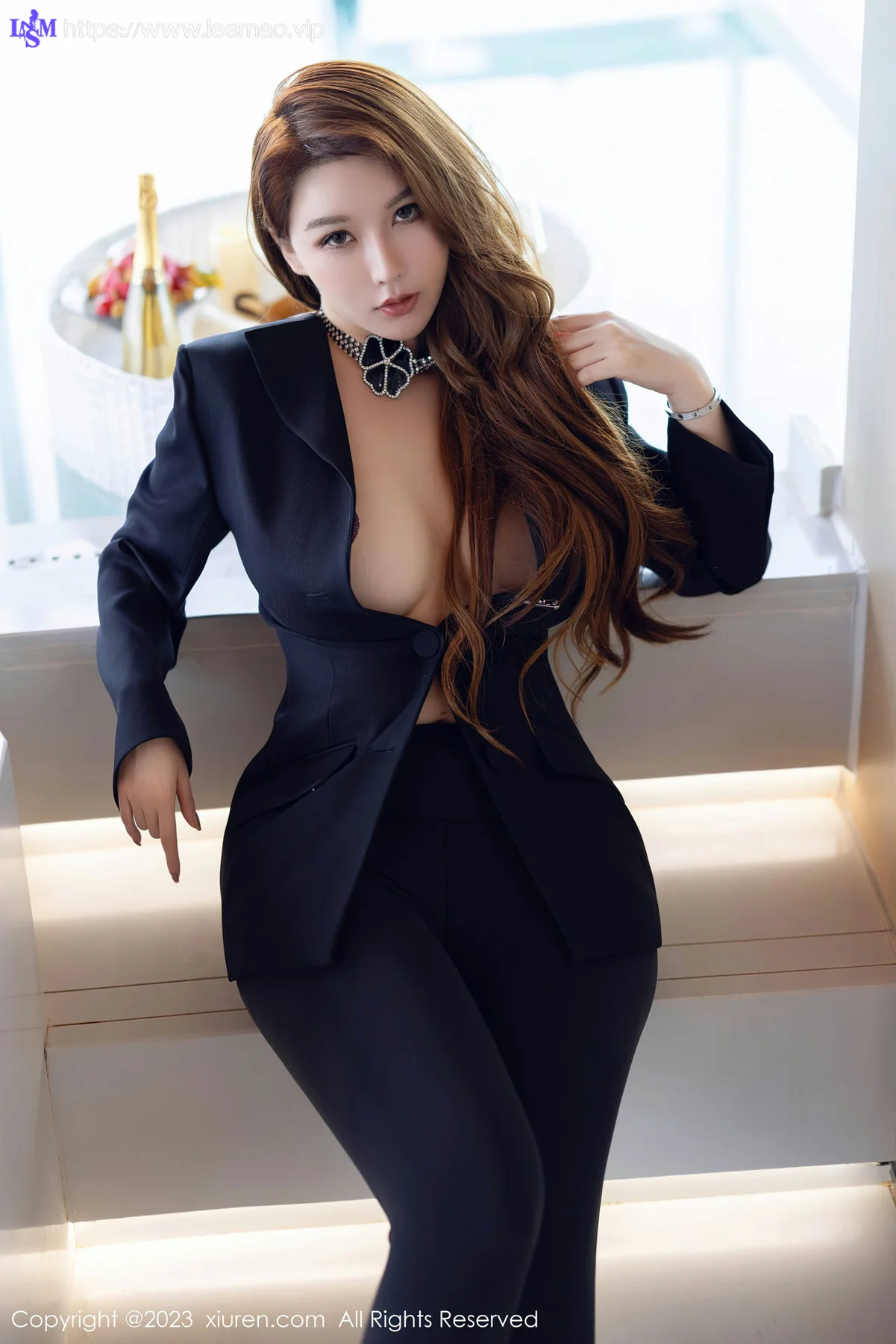 XiuRen 秀人 No.6646 尤妮丝Egg 熟女气息性感写真3 - 1