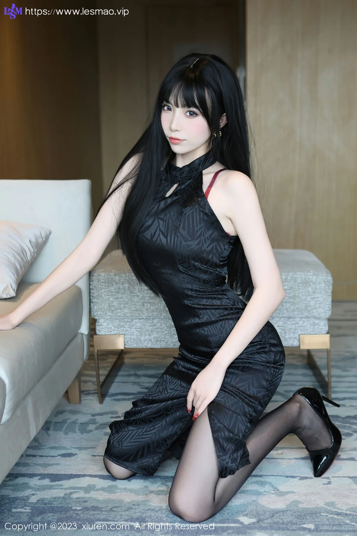 XiuRen 秀人 No.6666 江七七 深色旗袍服饰首套写真3 - 4